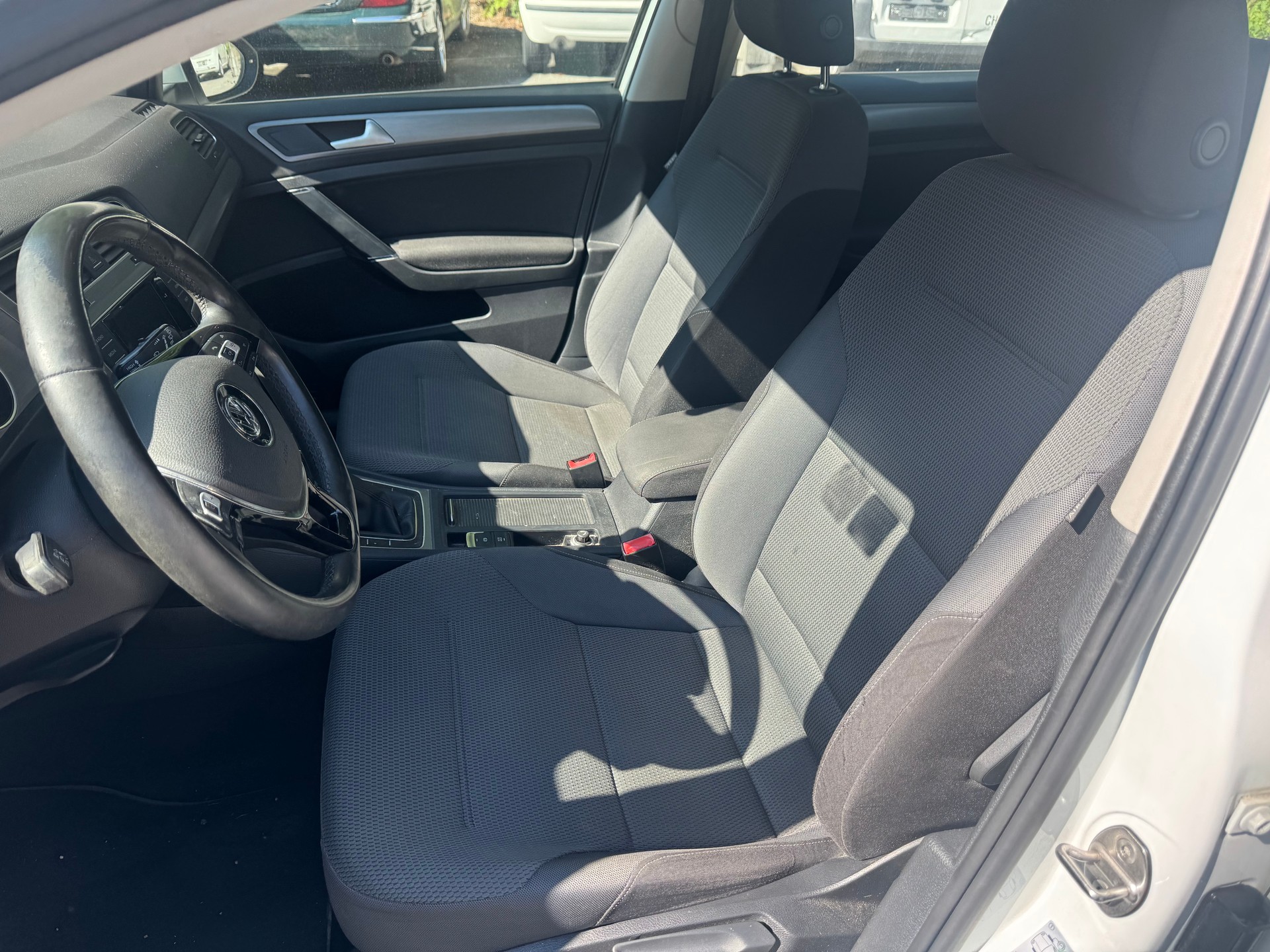 VW Golf Variant 1.2 TSI Comfort-image-6