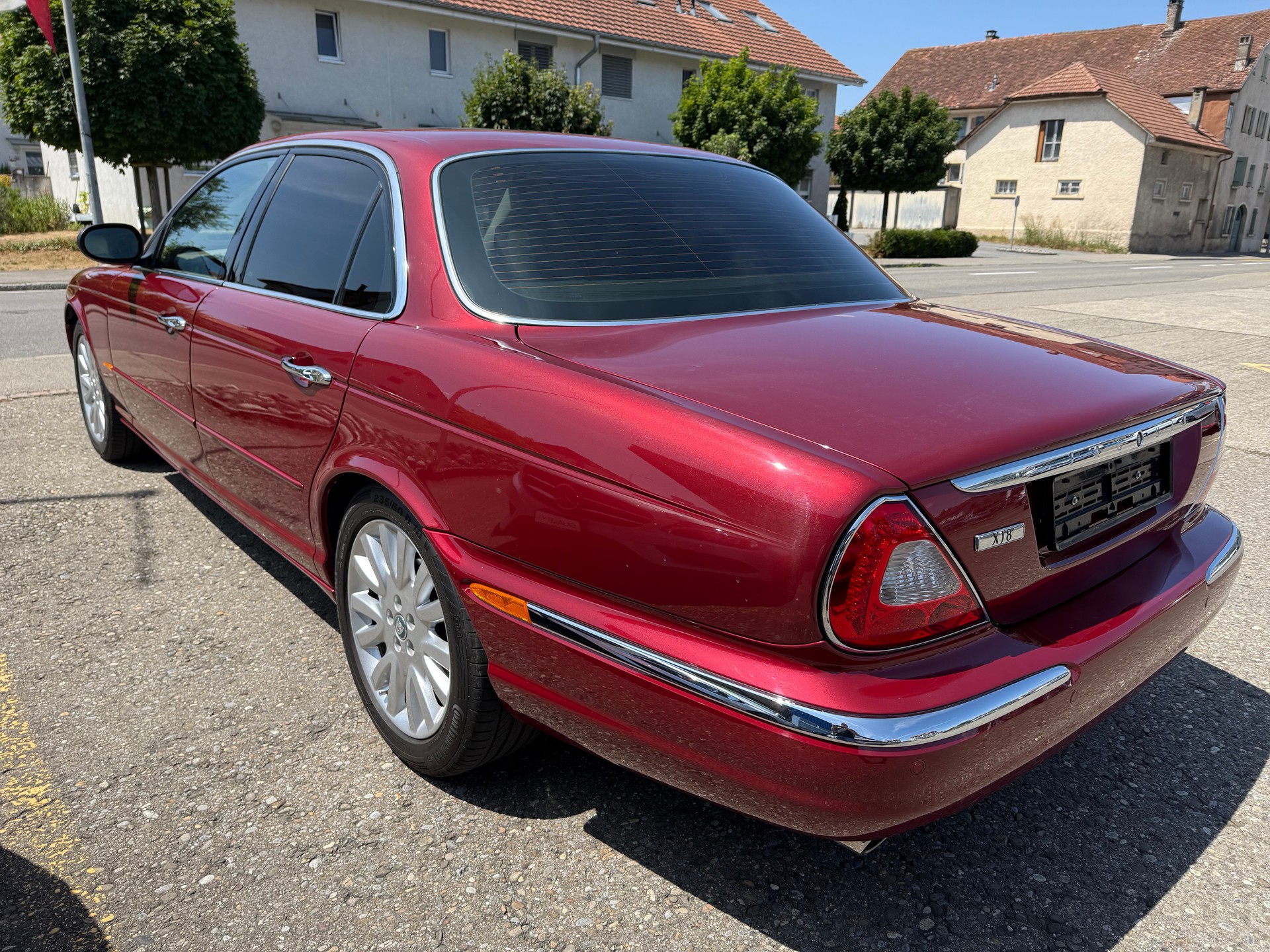 JAGUAR XJ8 3.5 V8 Executive-showroom-element-3