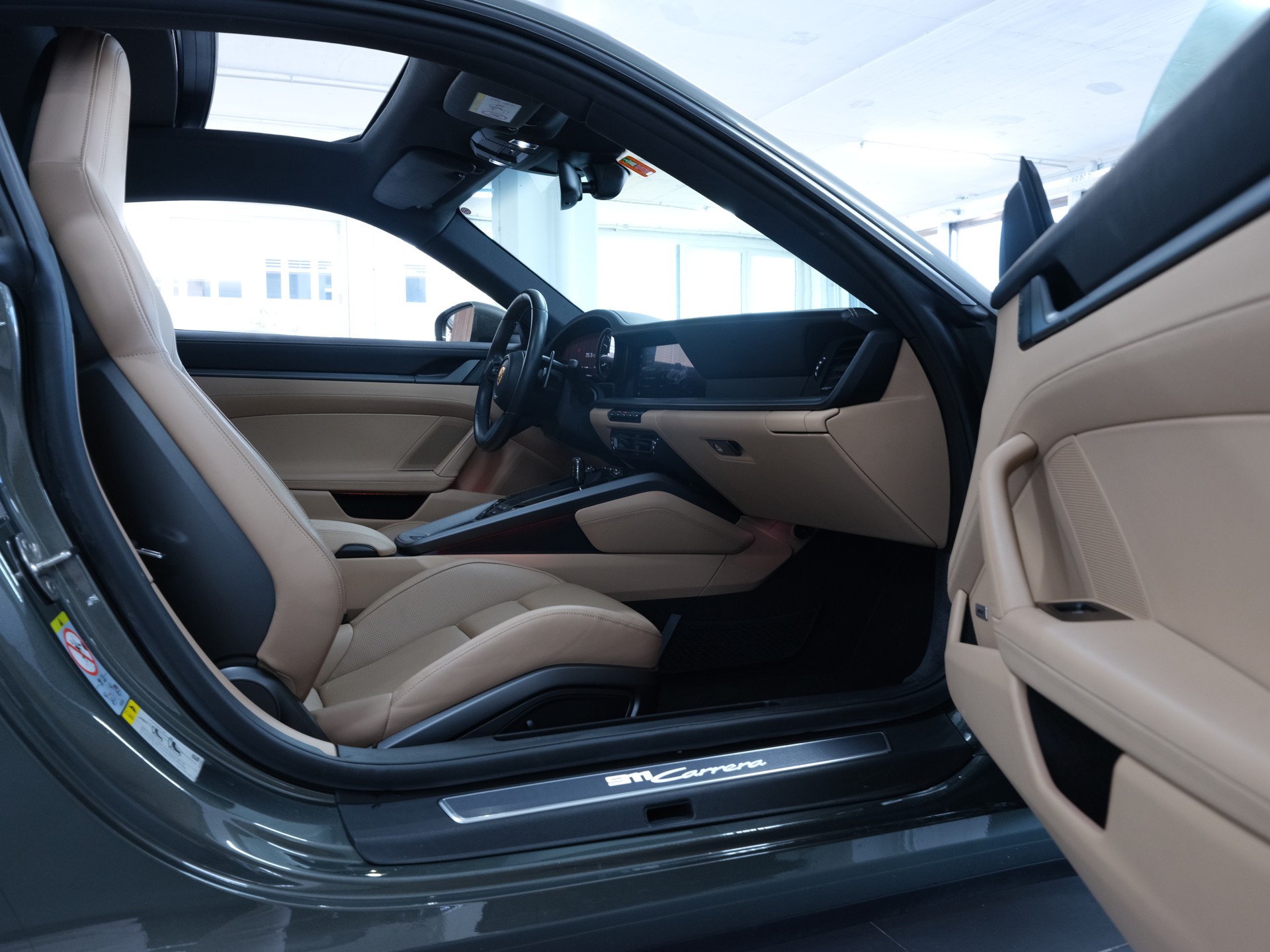 PORSCHE 911 Carrera PDK *Sonderlackierung* *Sportabgassanlage* *Porsche Aproved*-image-22