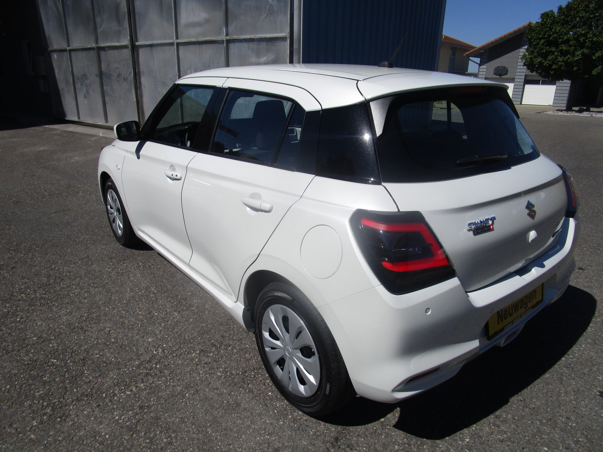 SUZUKI Swift 1.2 1st Edition Hybrid-image-6