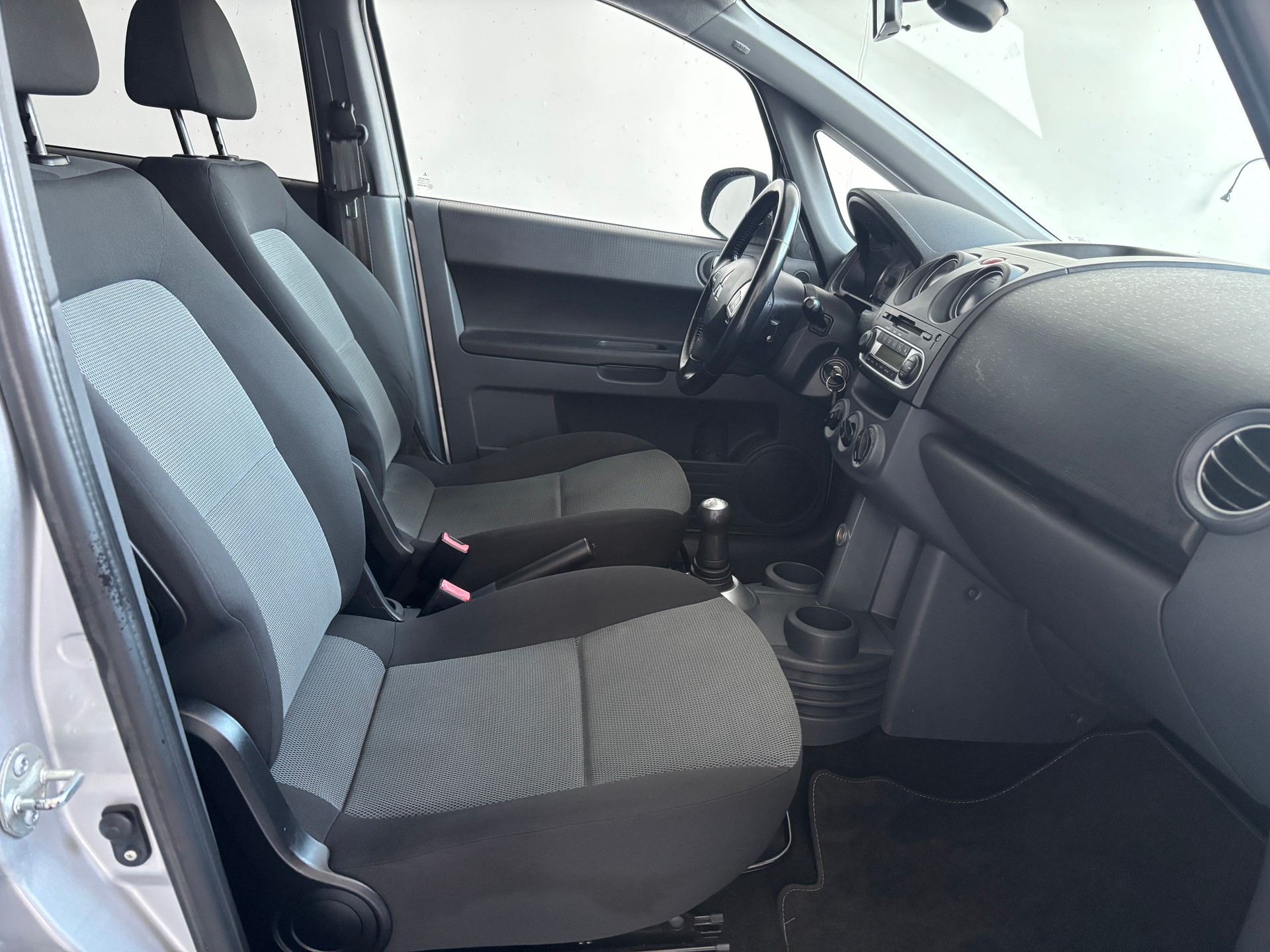 MITSUBISHI Colt 1.3 16V Invite Allshift-image-9