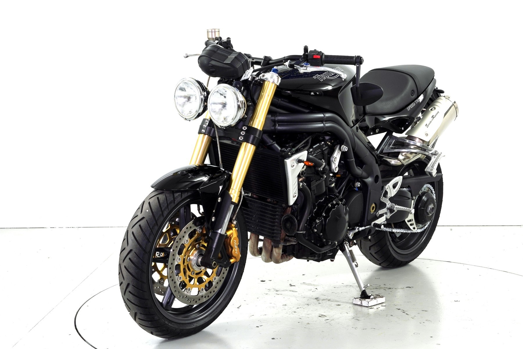 TRIUMPH Speed Triple 1050-image-2