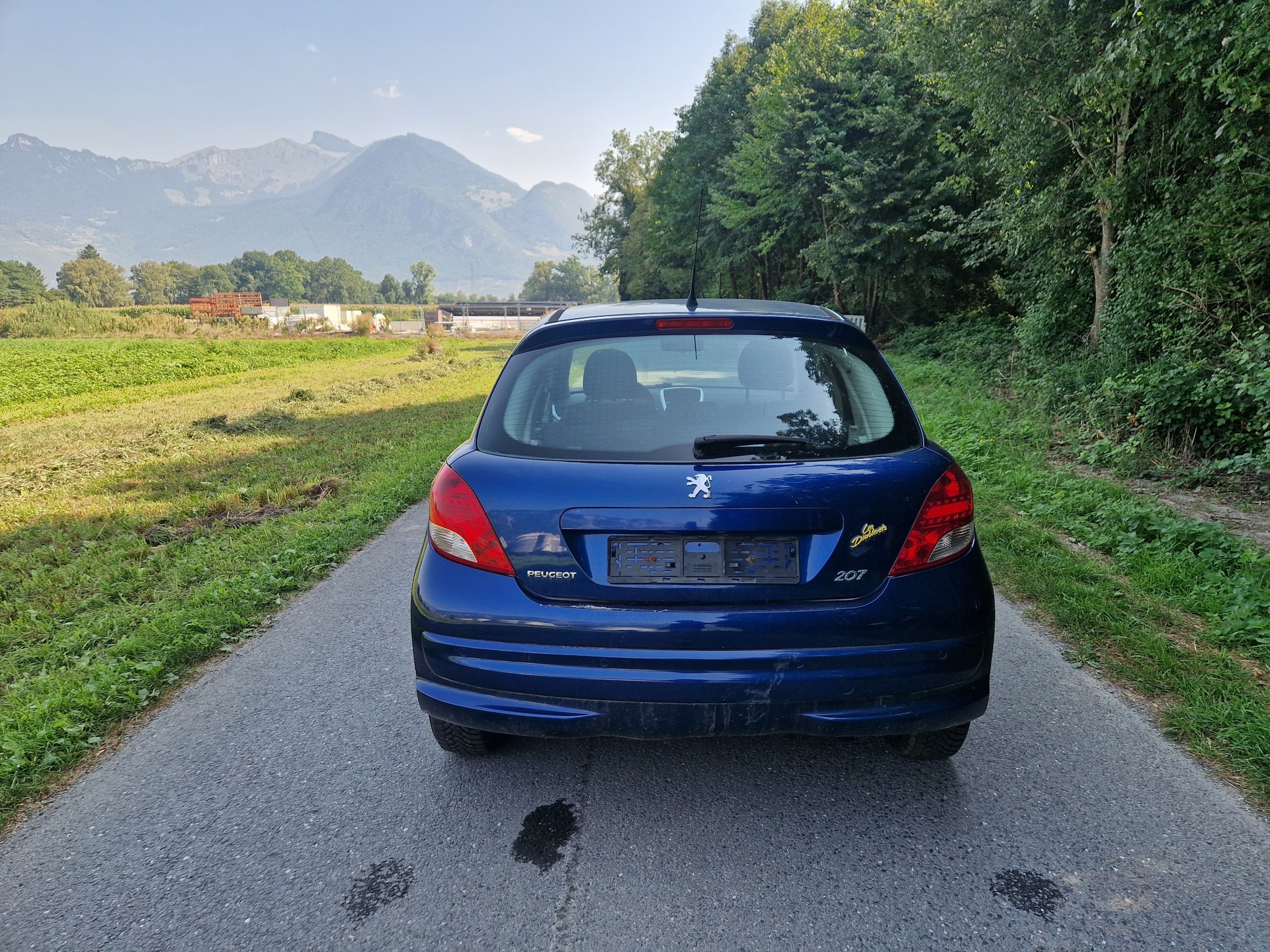 PEUGEOT 207 1.4 16V Trendy Clim-image-4