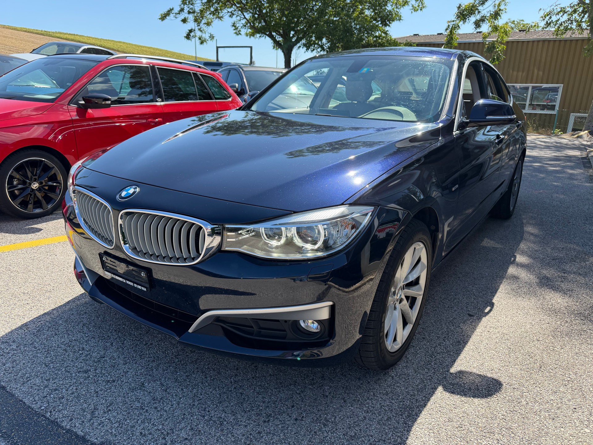 BMW 320d GT xDrive Modern Line Steptronic-showroom-element-1