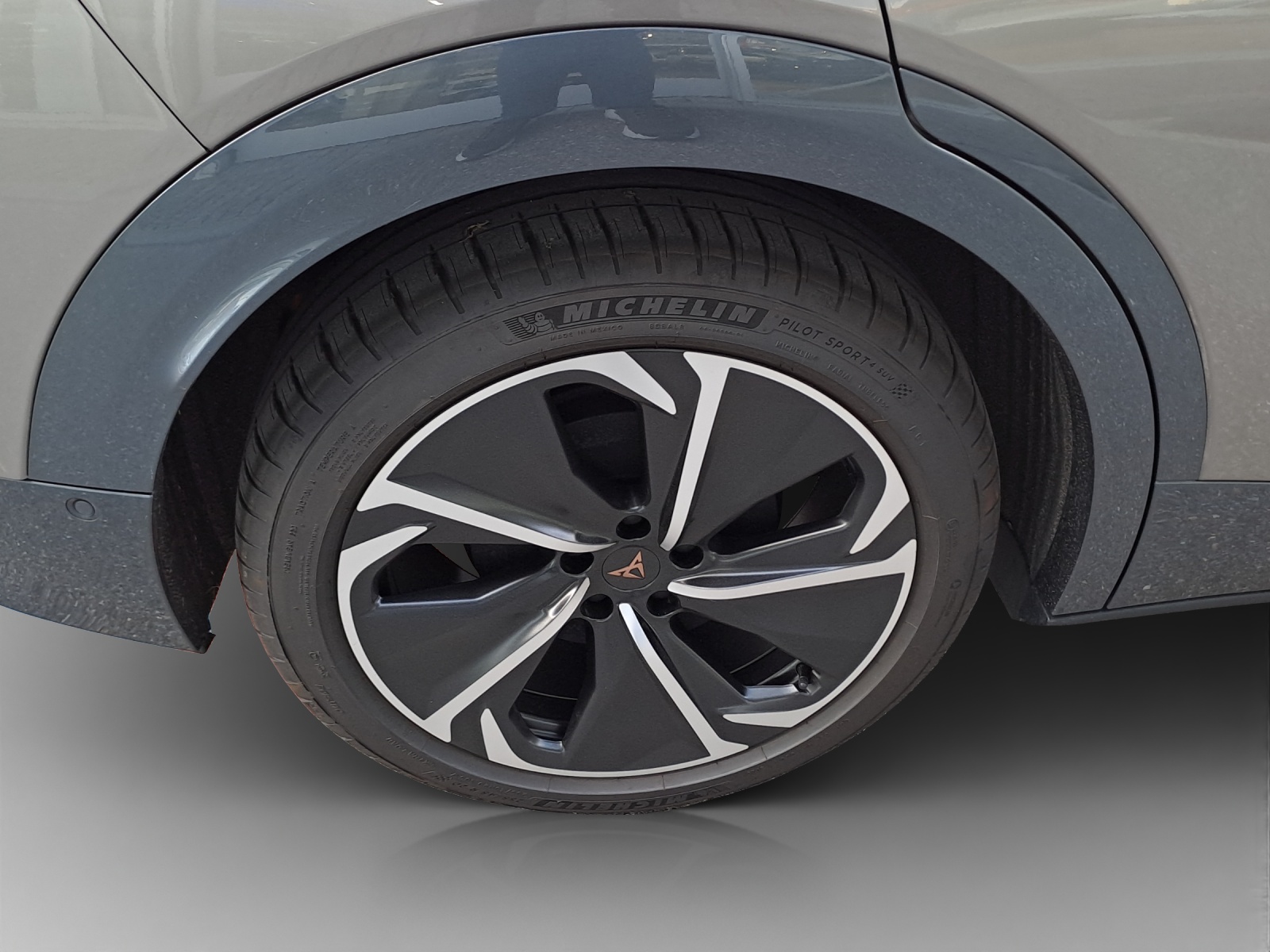 CUPRA Tavascan Type 8 77 kWh VZ-image-13