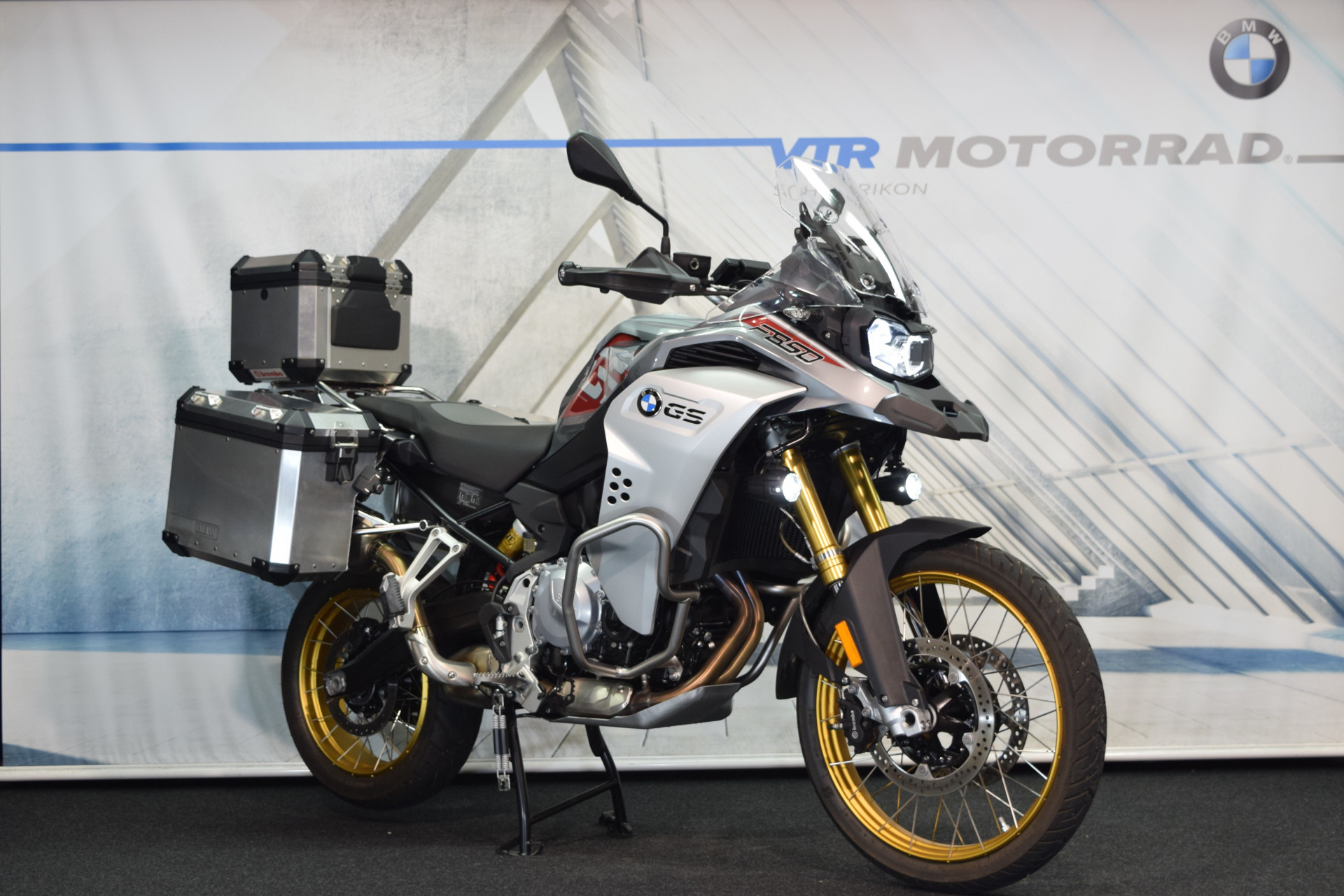 BMW F 850 GS Adventure Exclusive inkl. Akrapovic, Navi & Koffer-image-0