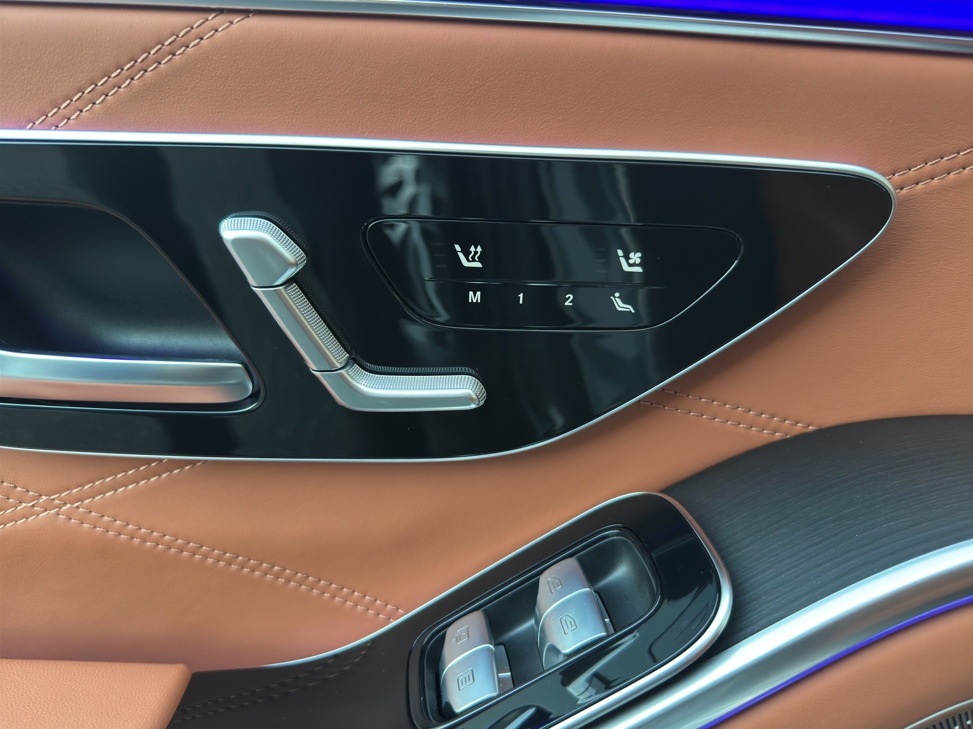 MERCEDES-BENZ S 63 AMG E Performance 4Matic 4x4 MODELL 2024-image-23