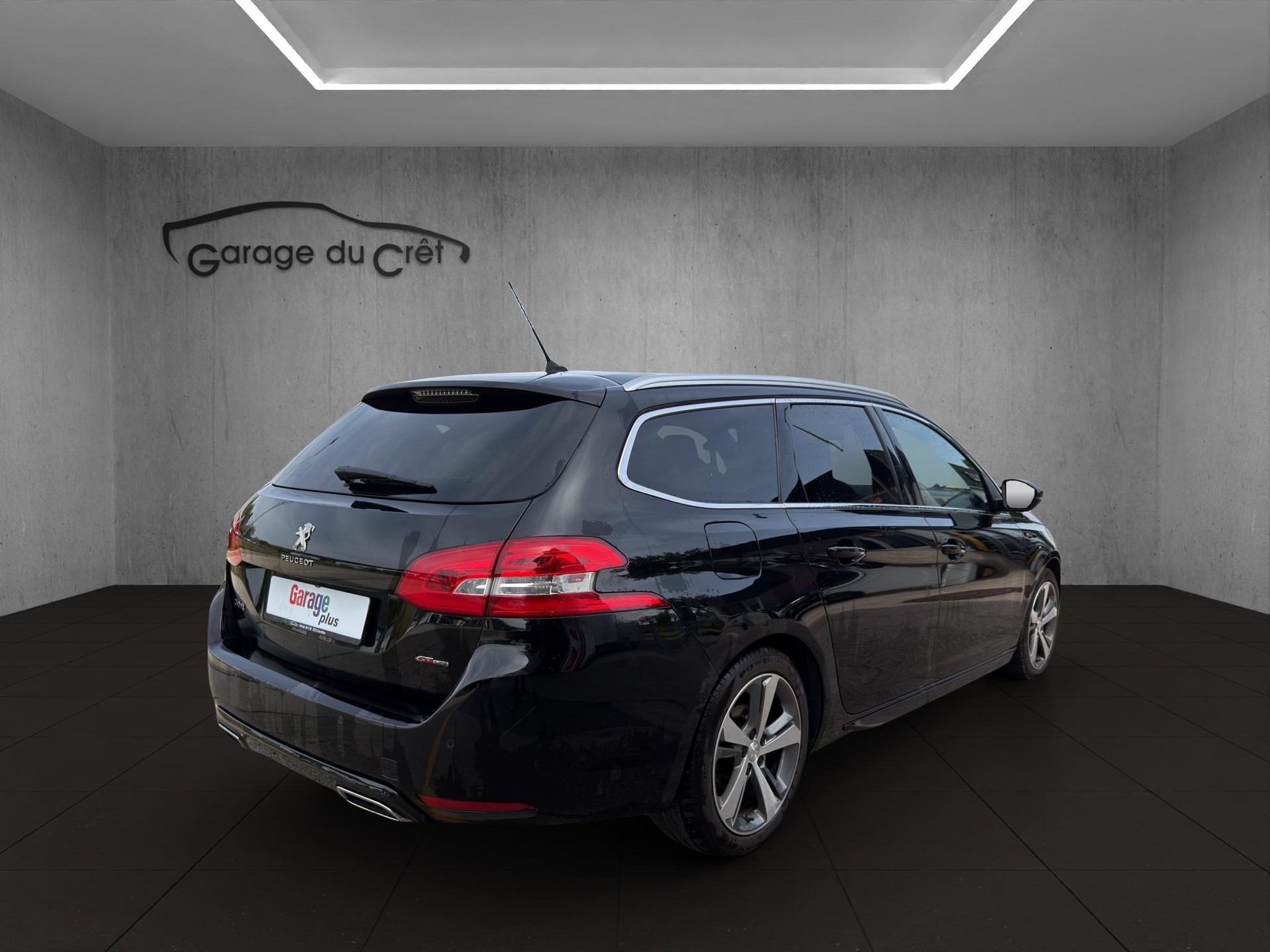 PEUGEOT 308 SW 1.2 PureTech 130 Allure S/S-image-4