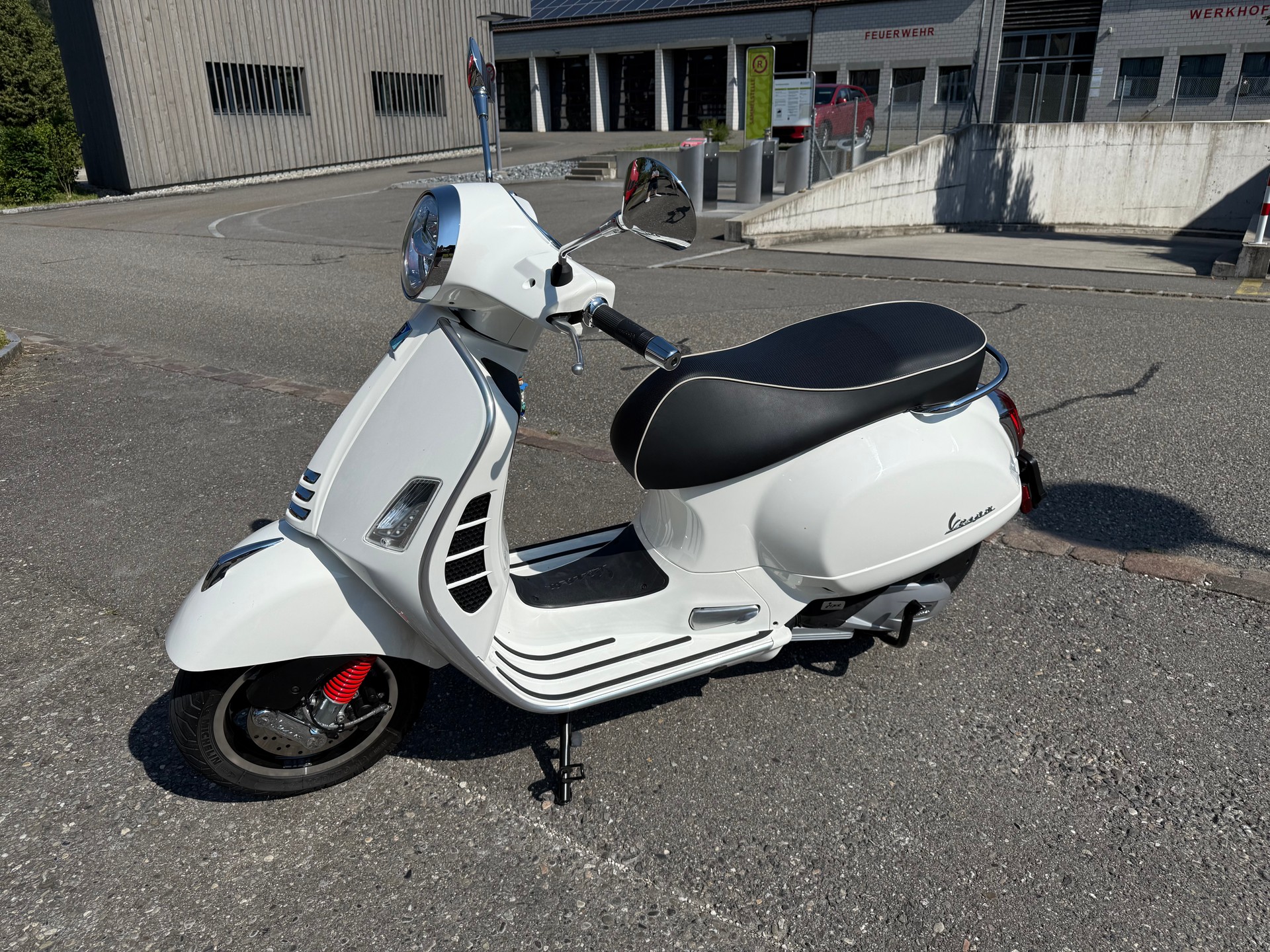 PIAGGIO Vespa GTS 125 ABS-image-4