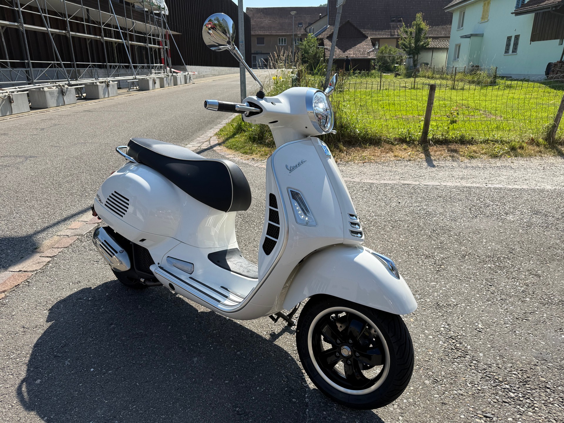 PIAGGIO Vespa GTS 125 ABS-image-3