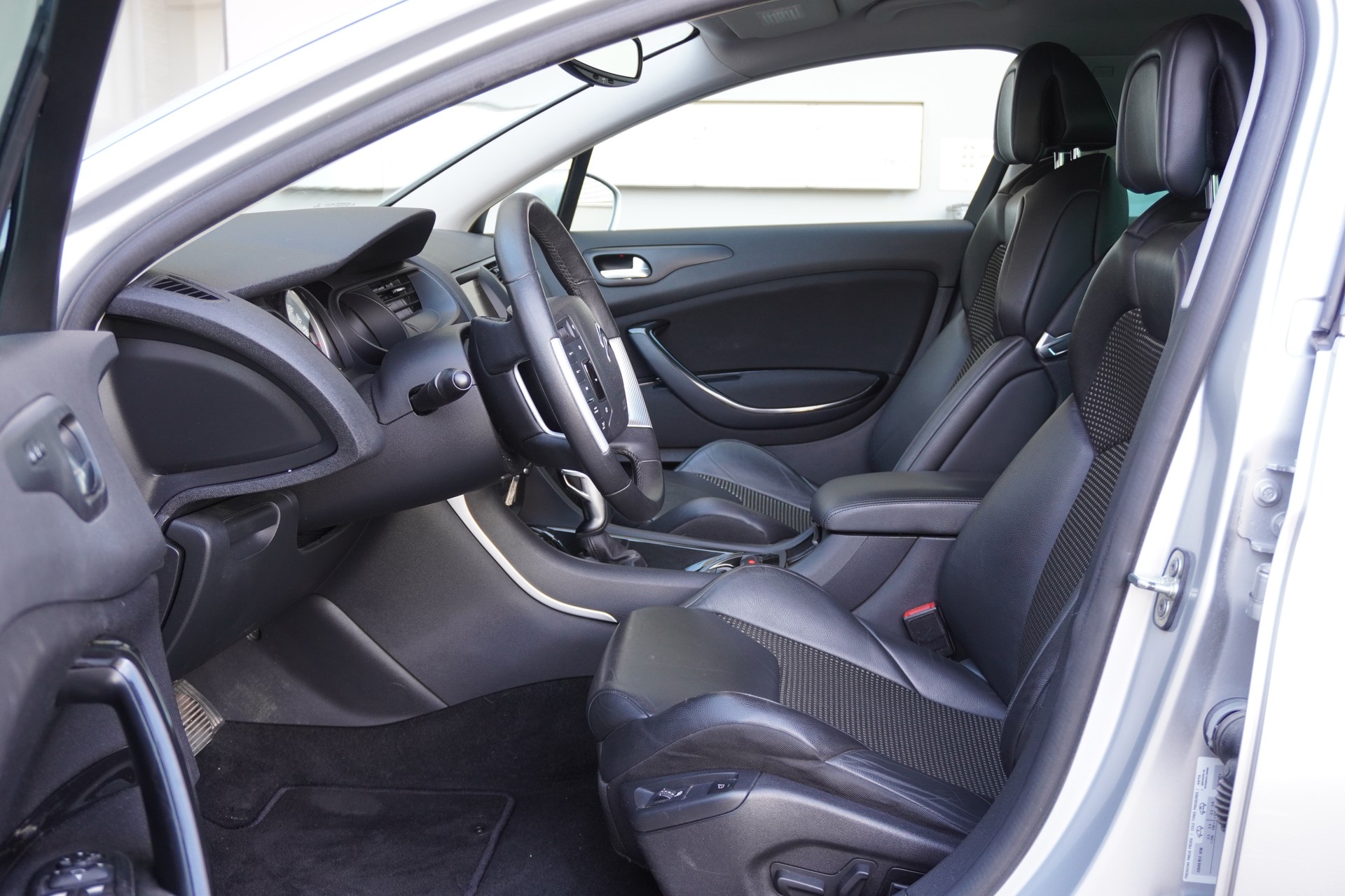 CITROEN C5 Tourer 1.6 Turbo Exclusive Automatic-image-7