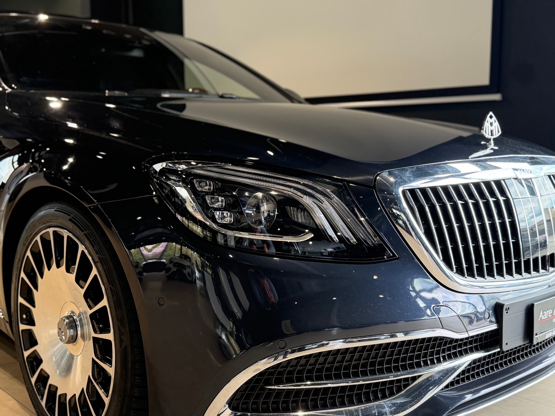 MERCEDES-BENZ S 500 Maybach 4Matic 9G-Tronic-showroom-element-2