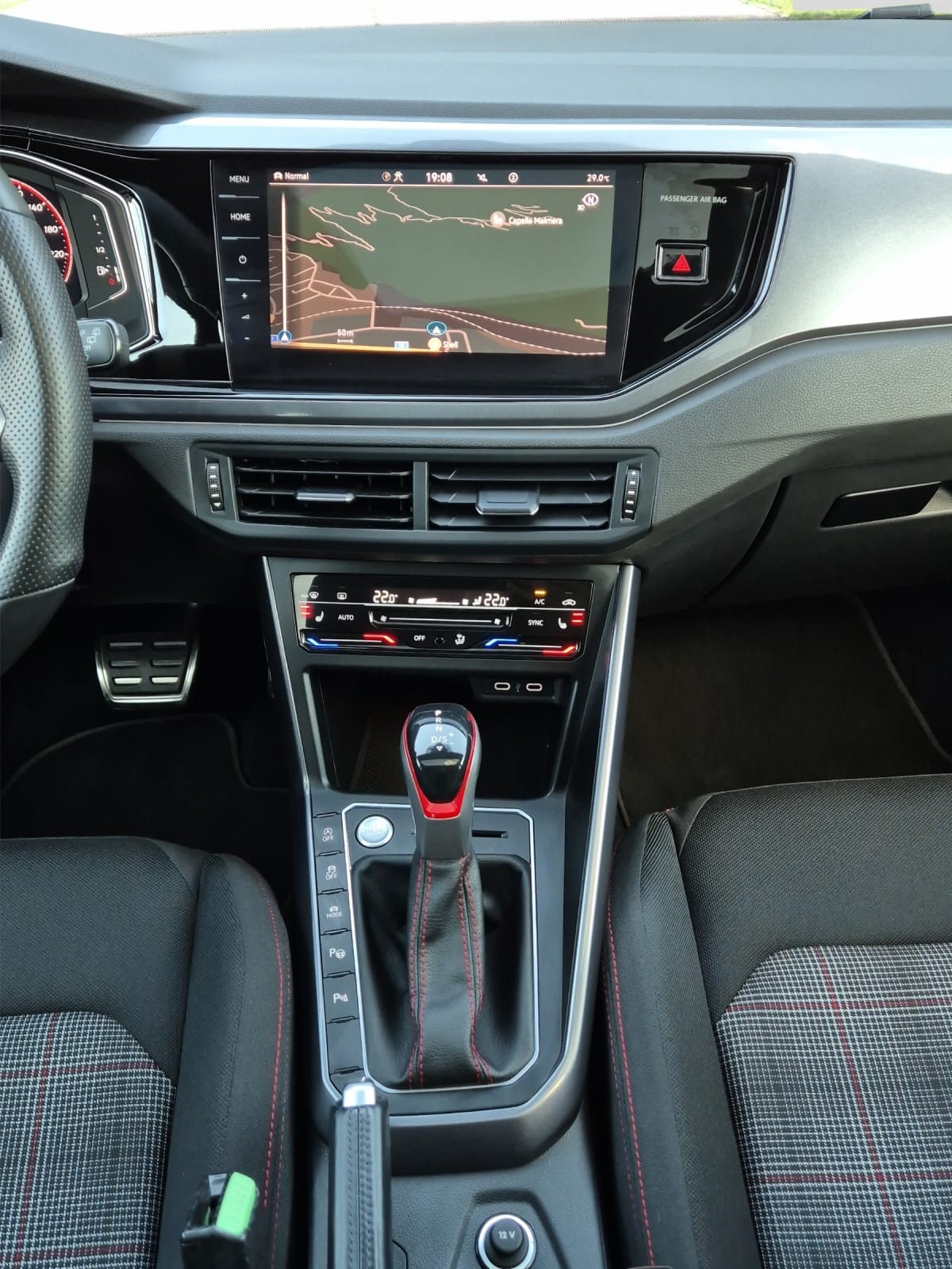 VW Polo 2.0 TSI GTI DSG-image-11