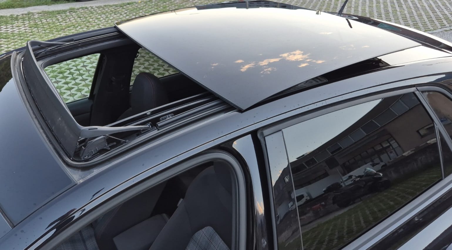 VW Polo 2.0 TSI GTI DSG-image-9