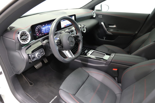 MERCEDES-BENZ CLA SB 200 7G-DCT-image-7