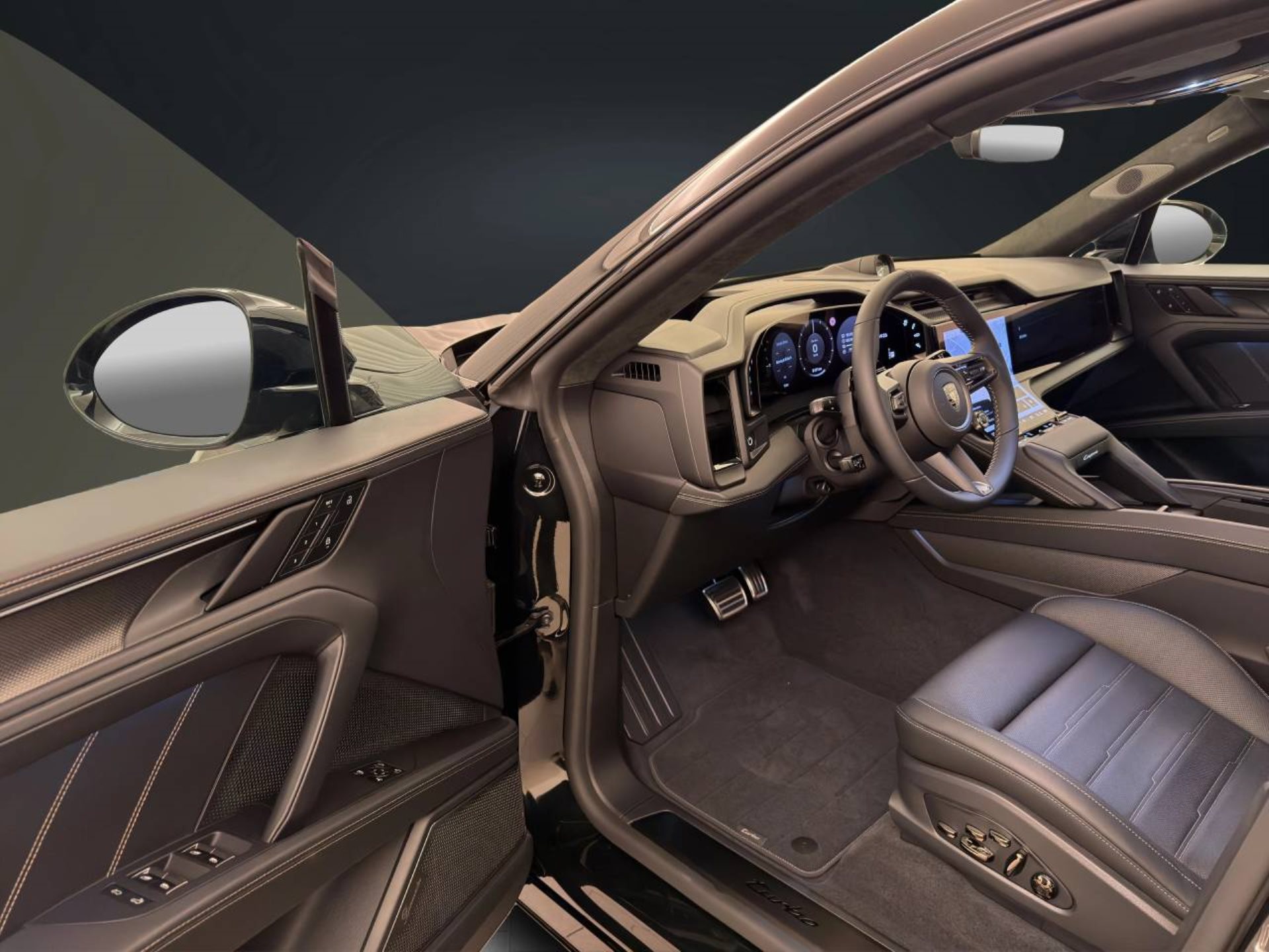 PORSCHE Cayenne Turbo Coupé Electric-showroom-element-3