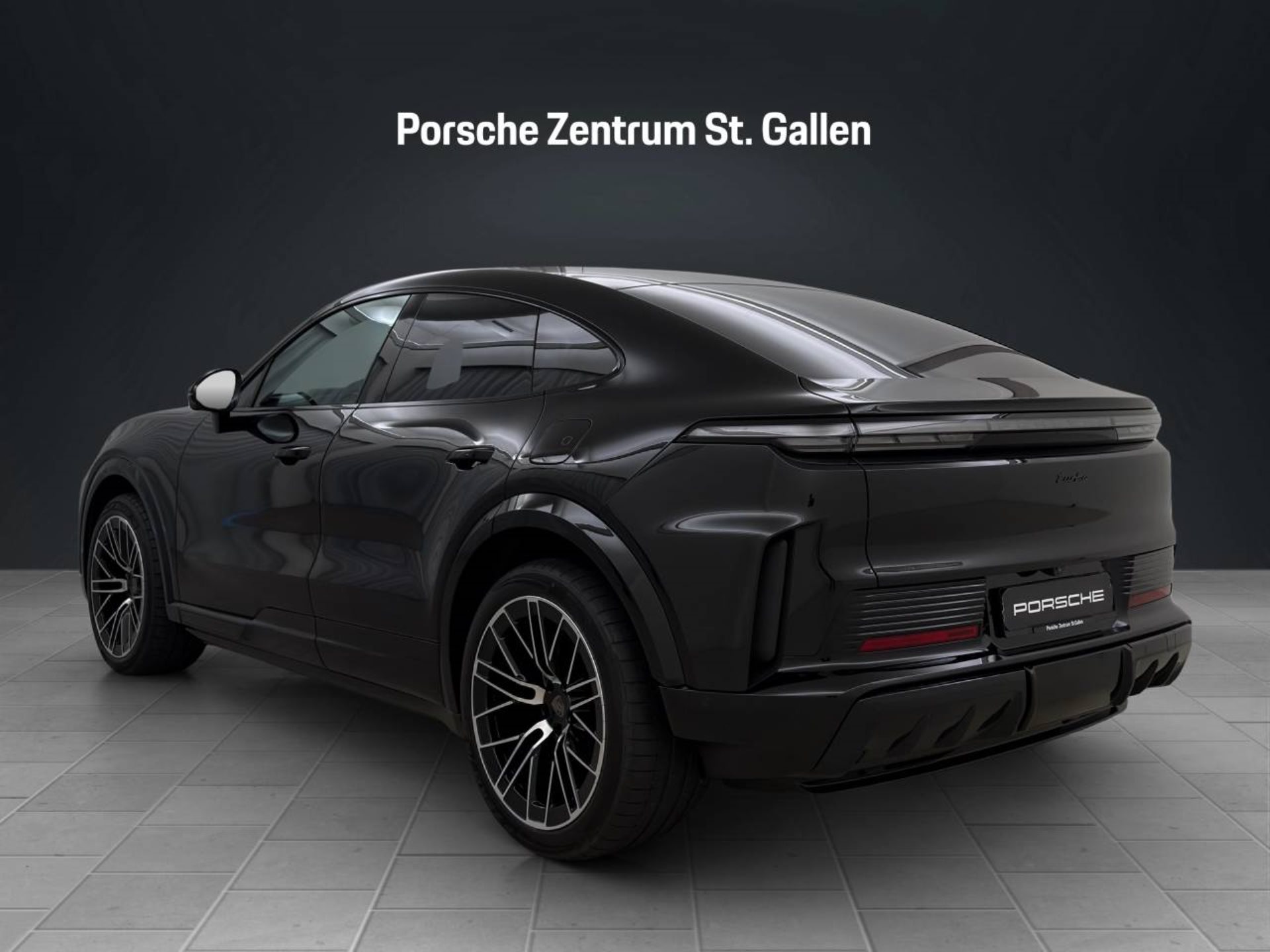 PORSCHE Cayenne Turbo Coupé Electric-showroom-element-2