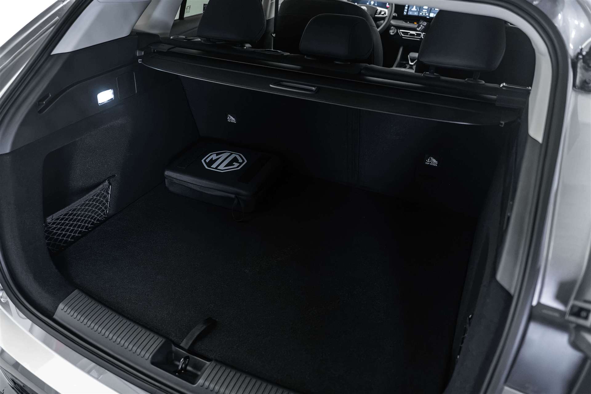 MG MG HS 1.5 T PHEV Comfort 272PS Automat-image-4