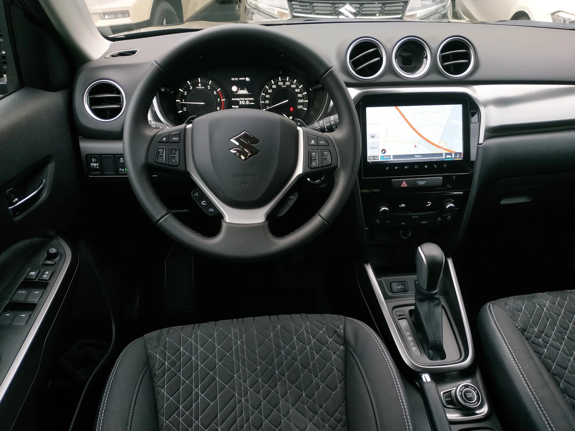 SUZUKI Vitara 1.4 Boosterjet Compact Top 4x4 Hybrid Automatic-image-11