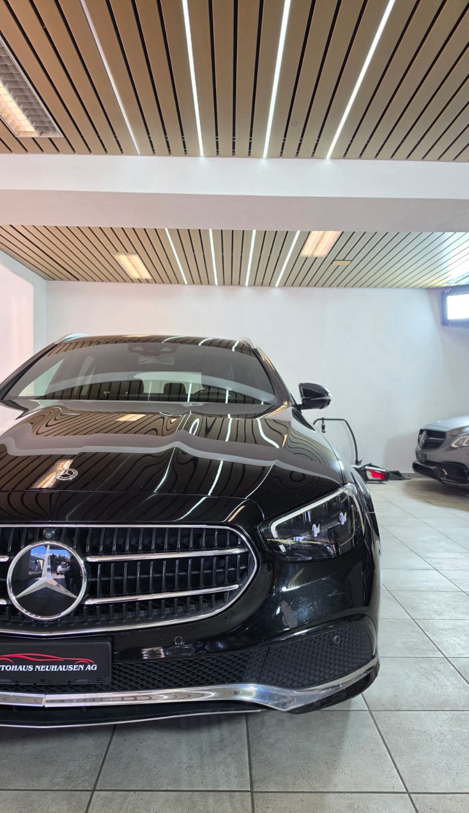 MERCEDES-BENZ E 220 d T Avantgarde 9G-Tronic, SCHWEIZER FAHRZEUG, TOP AUSSTATTUNG, FRISCH AB MFK-showroom-element-2