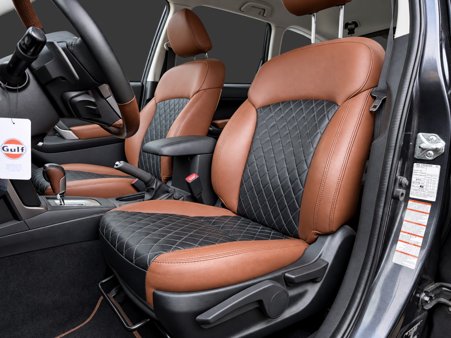 SUBARU Forester 2.0i Swiss Tabacco Edition Lineartronic-image-12