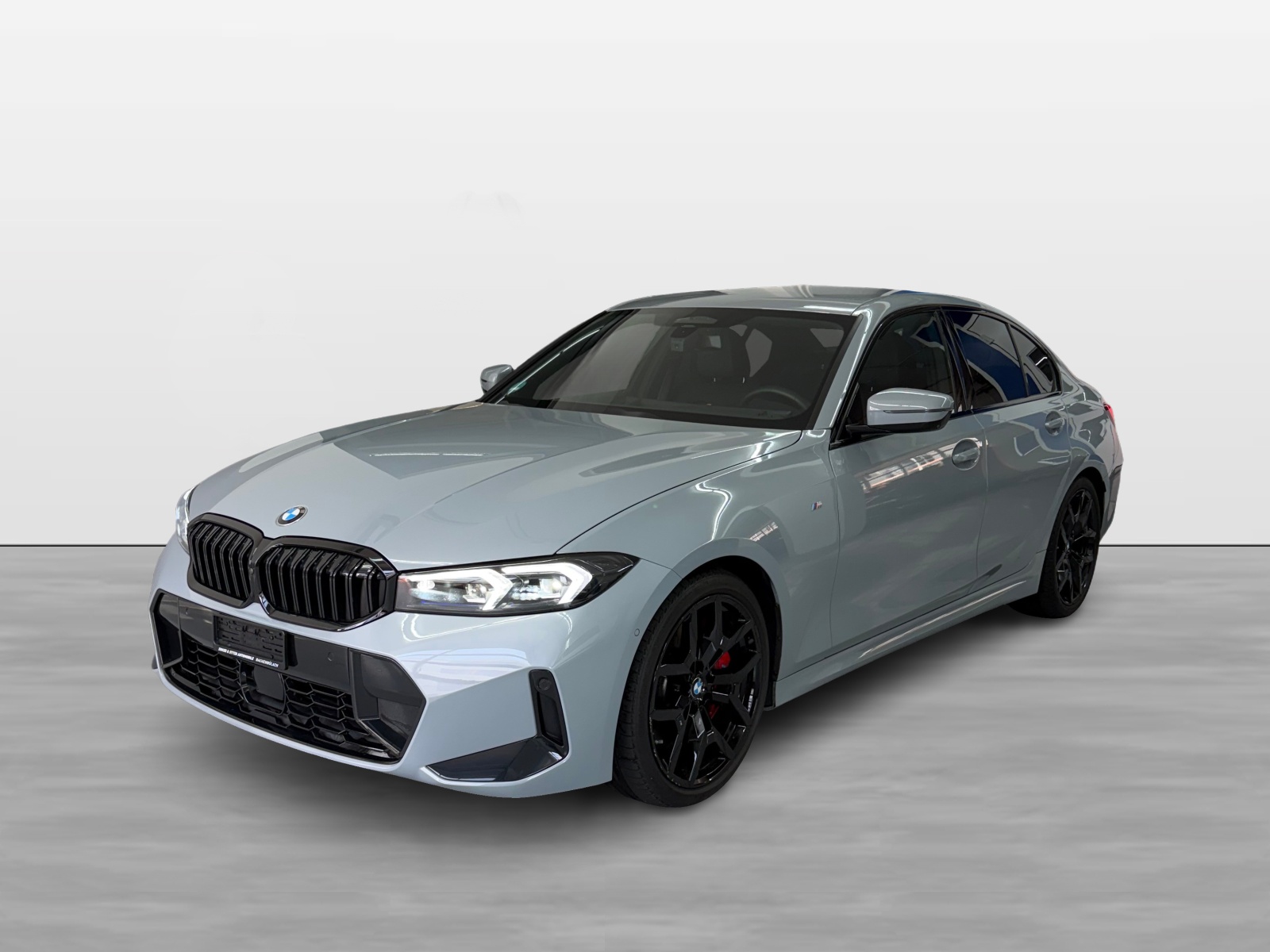 BMW 320d xDrive 48V Steptronic M Sport Pro-showroom-element-1