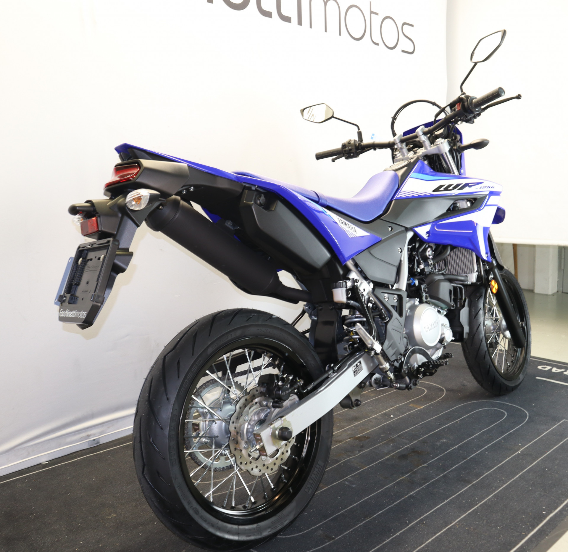 YAMAHA WR 125 R-image-1