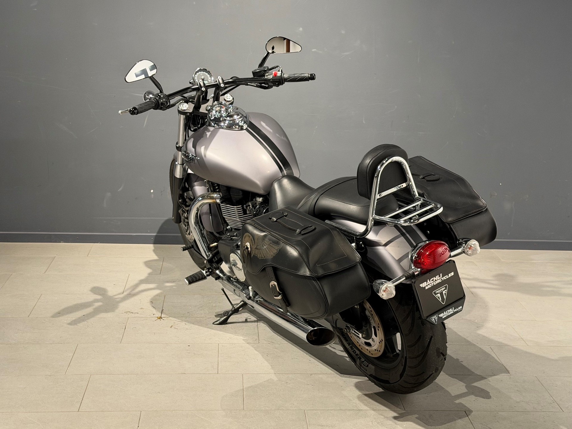 TRIUMPH Speedmaster 900-image-4