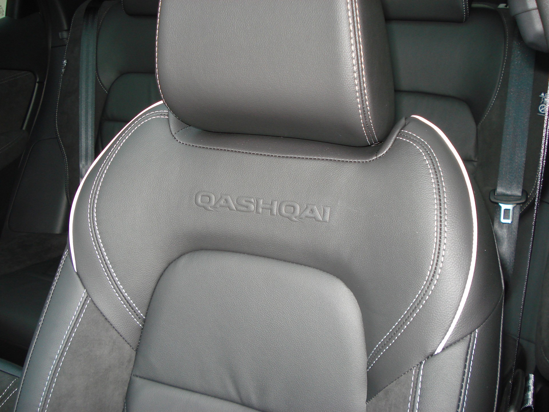 NISSAN Qashqai 1.3 DIG-T MHEV N-DESIGN Xtronic 4x4-image-10