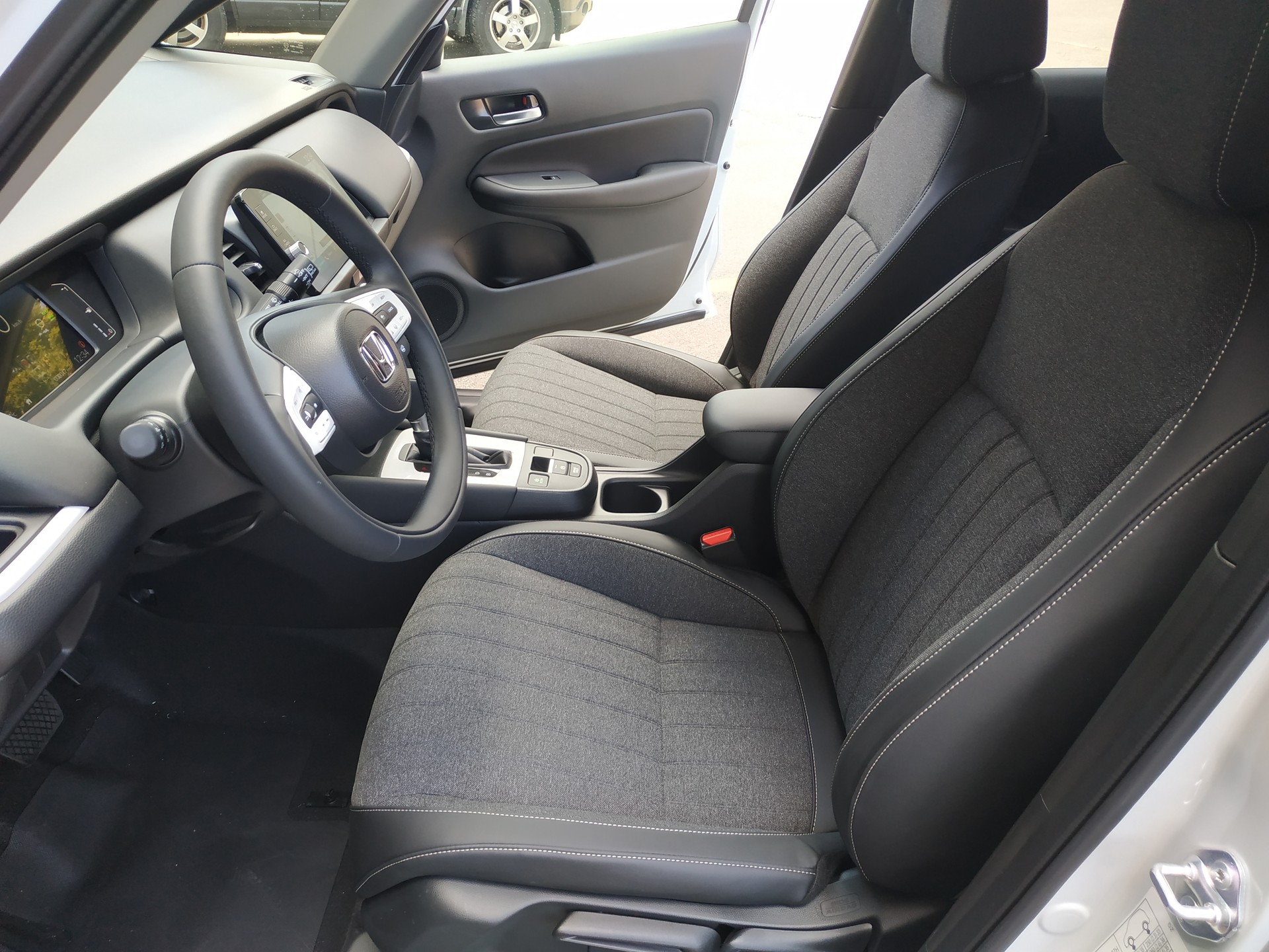 HONDA Jazz 1.5i-MMD Advance E-CVT-image-10
