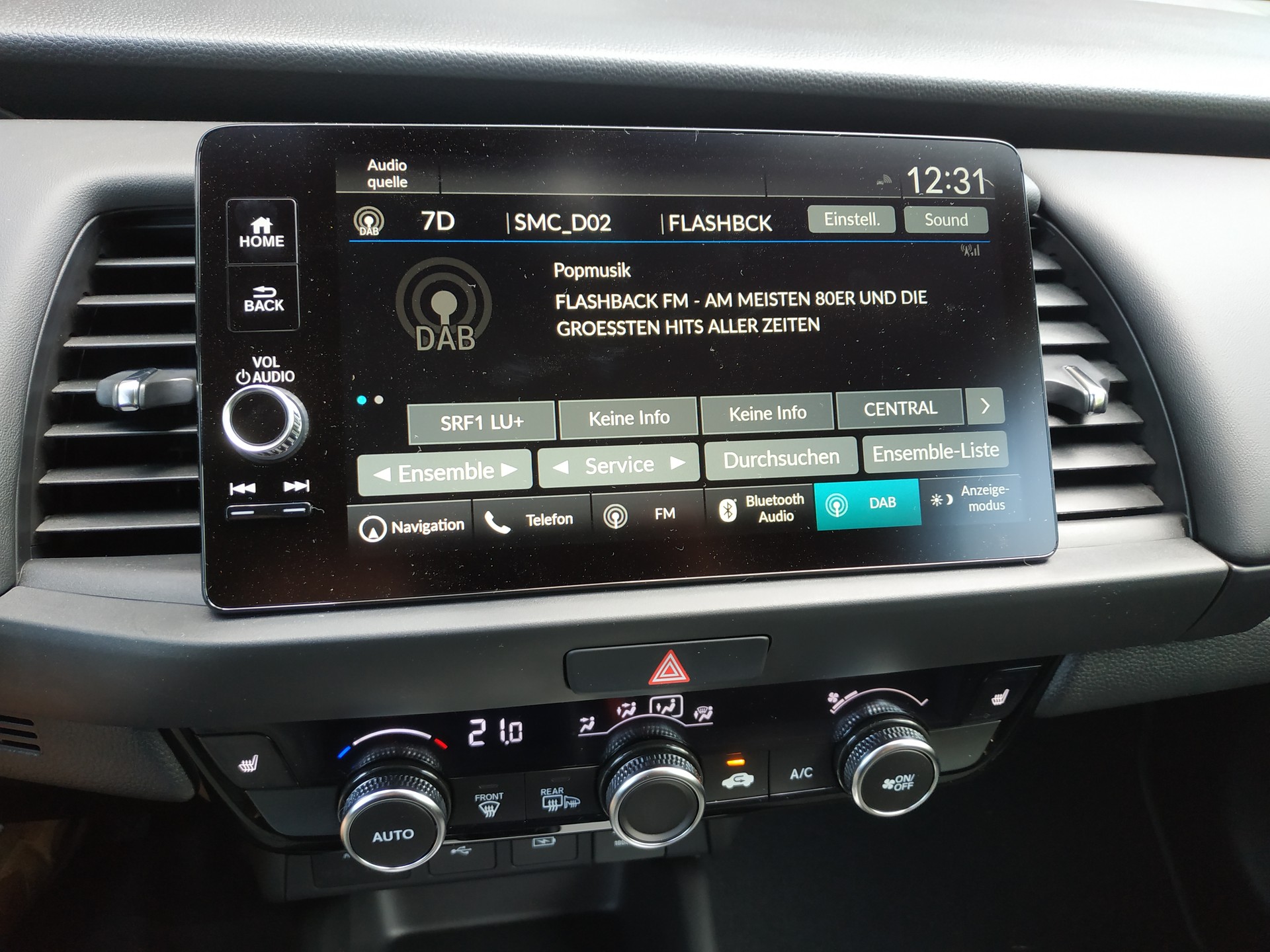 HONDA Jazz 1.5i-MMD Advance E-CVT-image-15