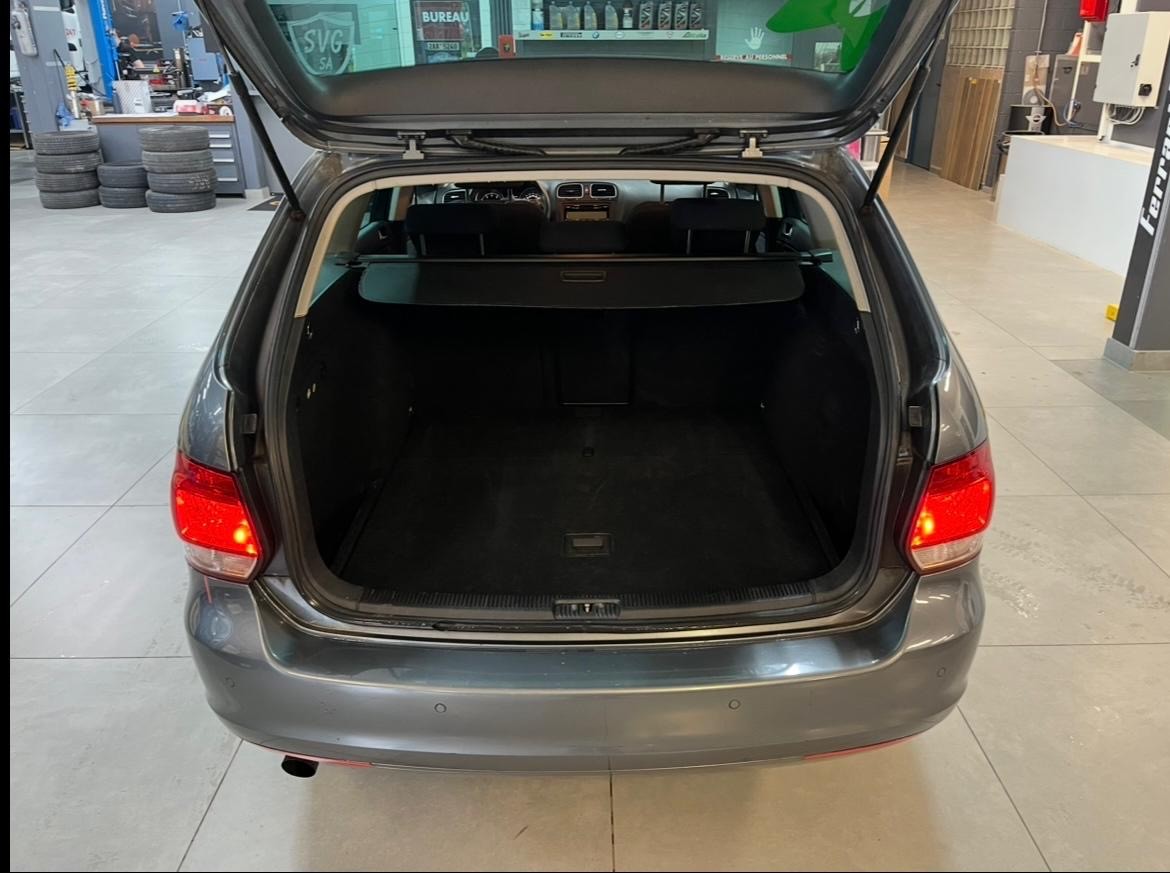 VW Golf Variant 1.2 TSI BMT Trendline-image-14