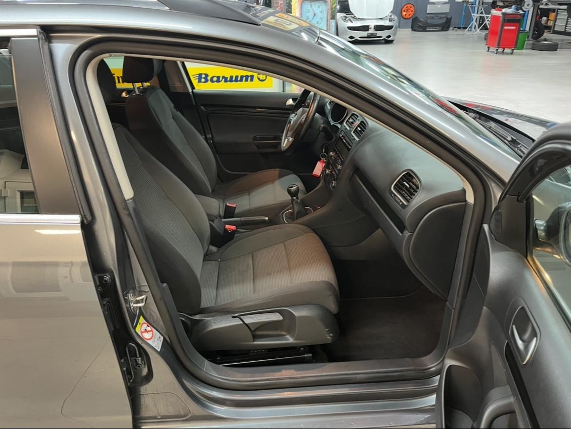 VW Golf Variant 1.2 TSI BMT Trendline-image-9