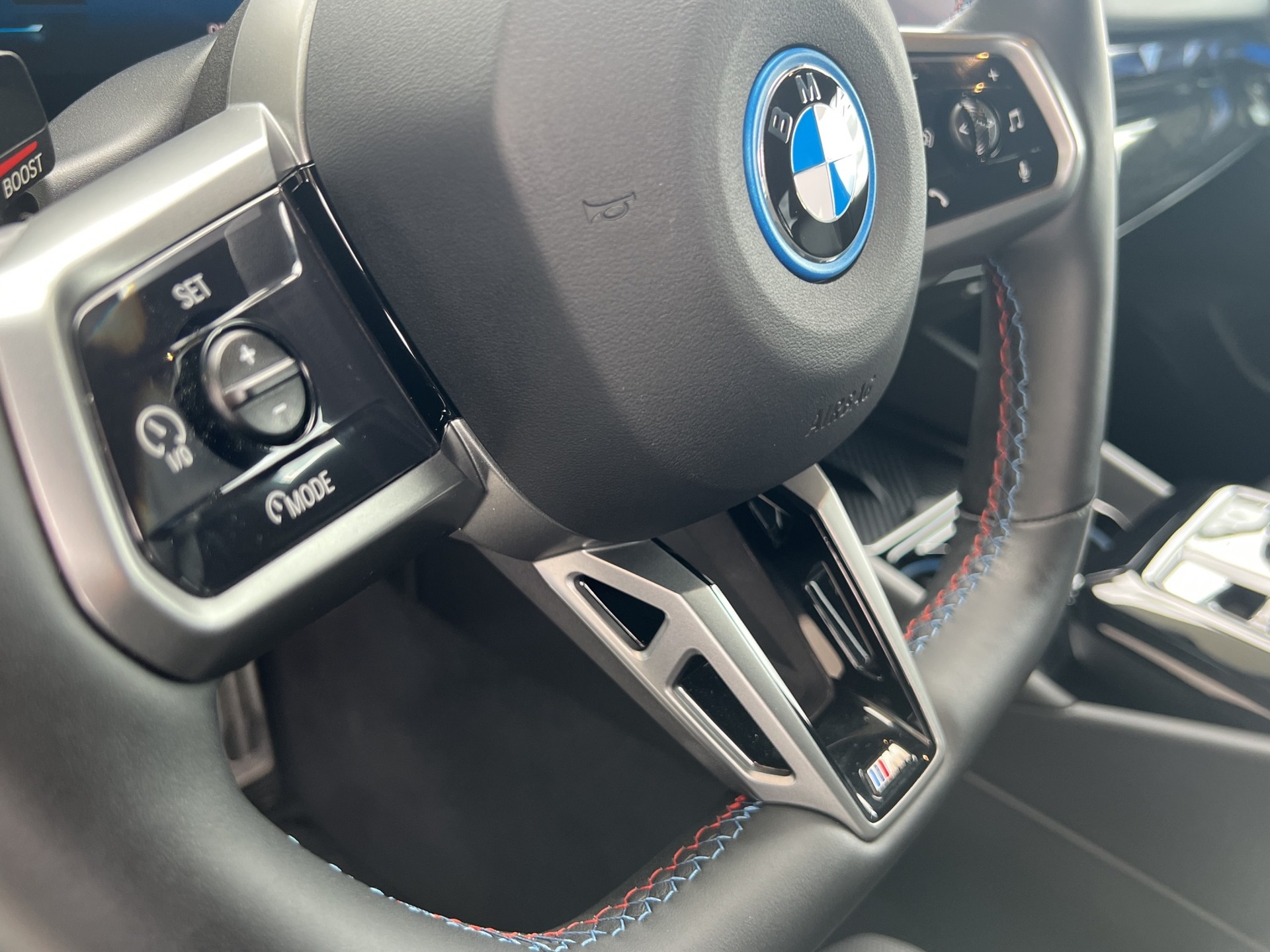 BMW i5 M60 Tour. M Sport Pro-image-11