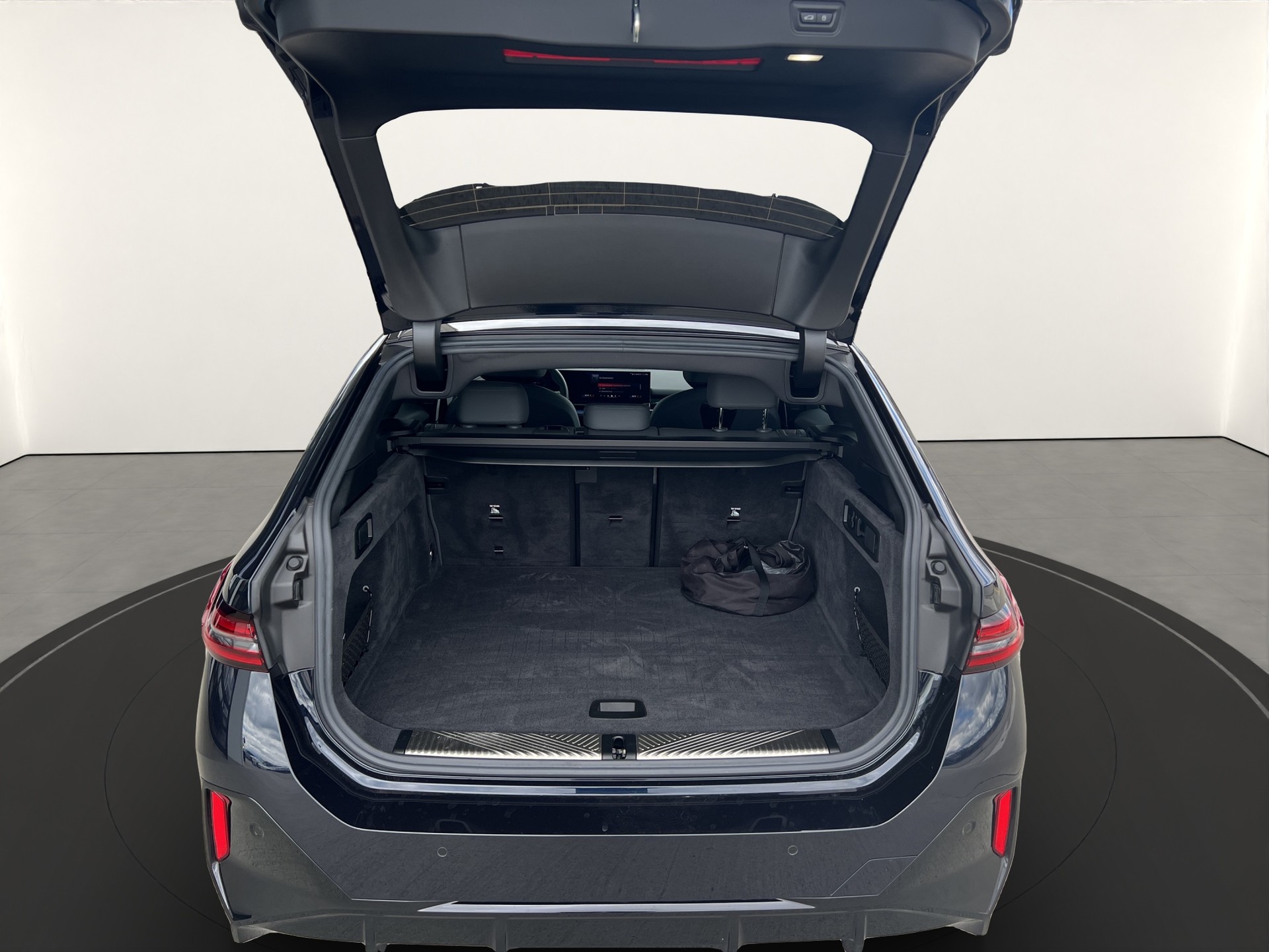 BMW i5 M60 Tour. M Sport Pro-image-22