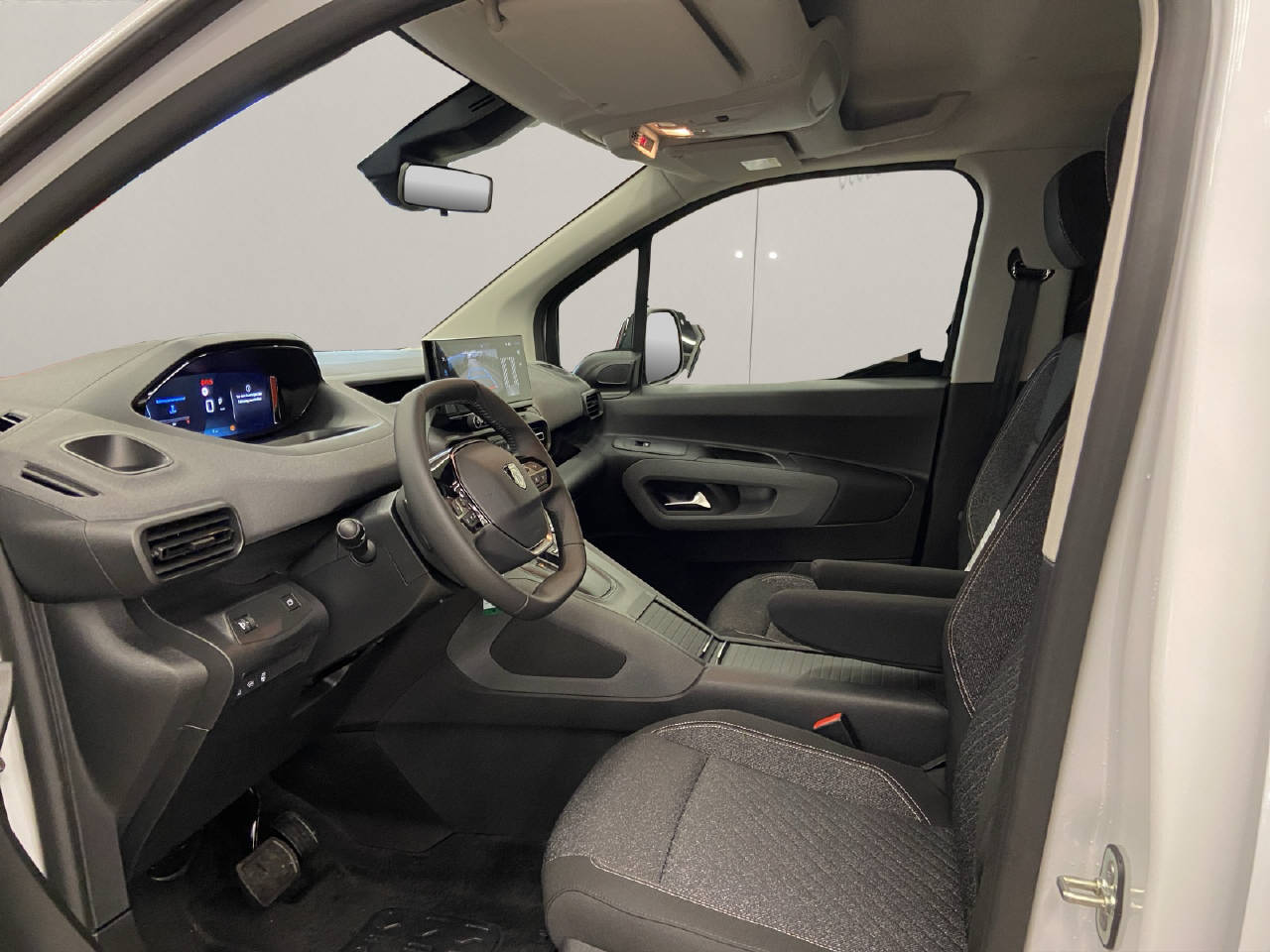 PEUGEOT Rifter Long 1.5 BlueHDi 130 Allure Limited Edition 7 Platz-image-4