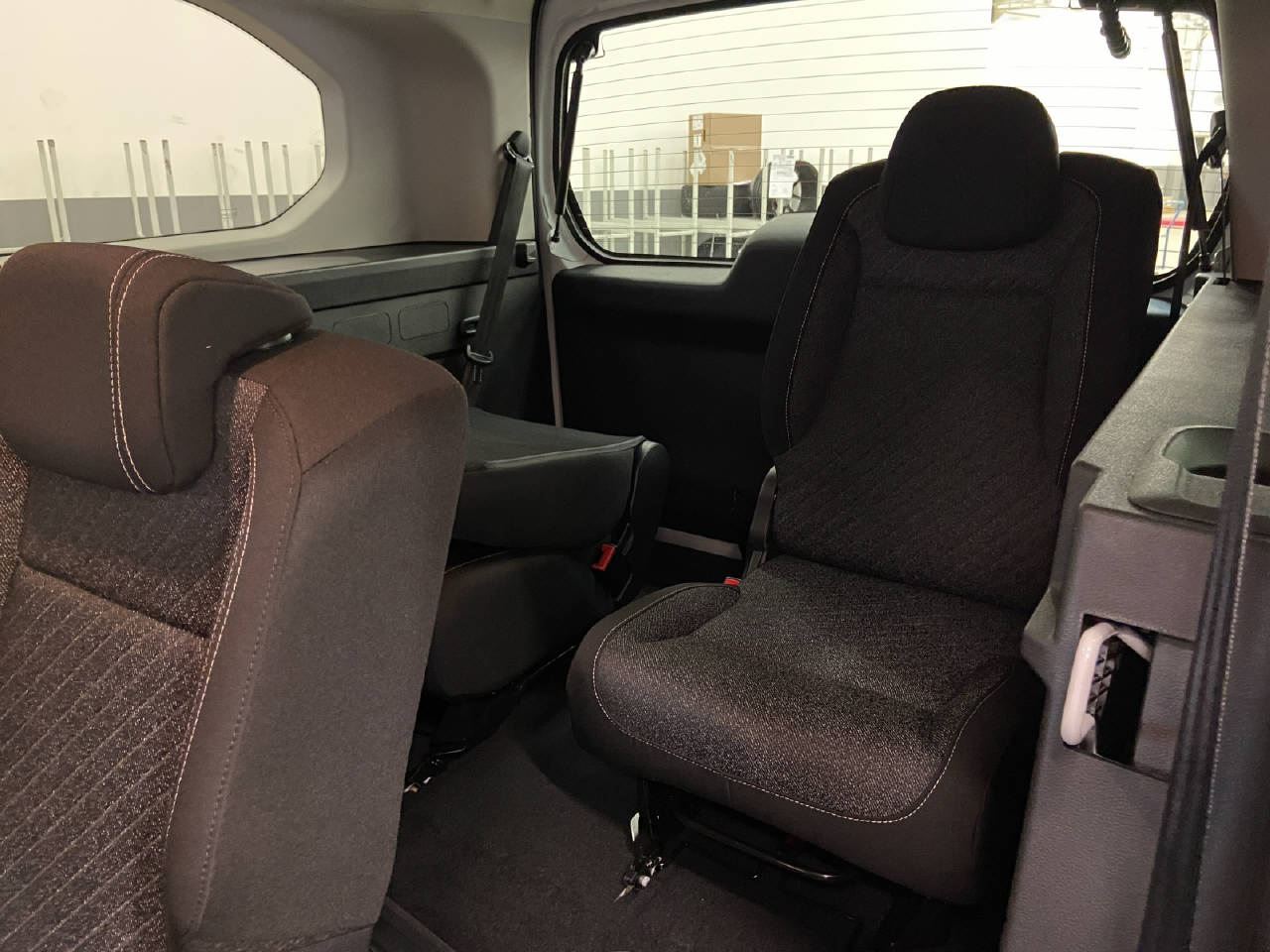 PEUGEOT Rifter Long 1.5 BlueHDi 130 Allure Limited Edition 7 Platz-image-12