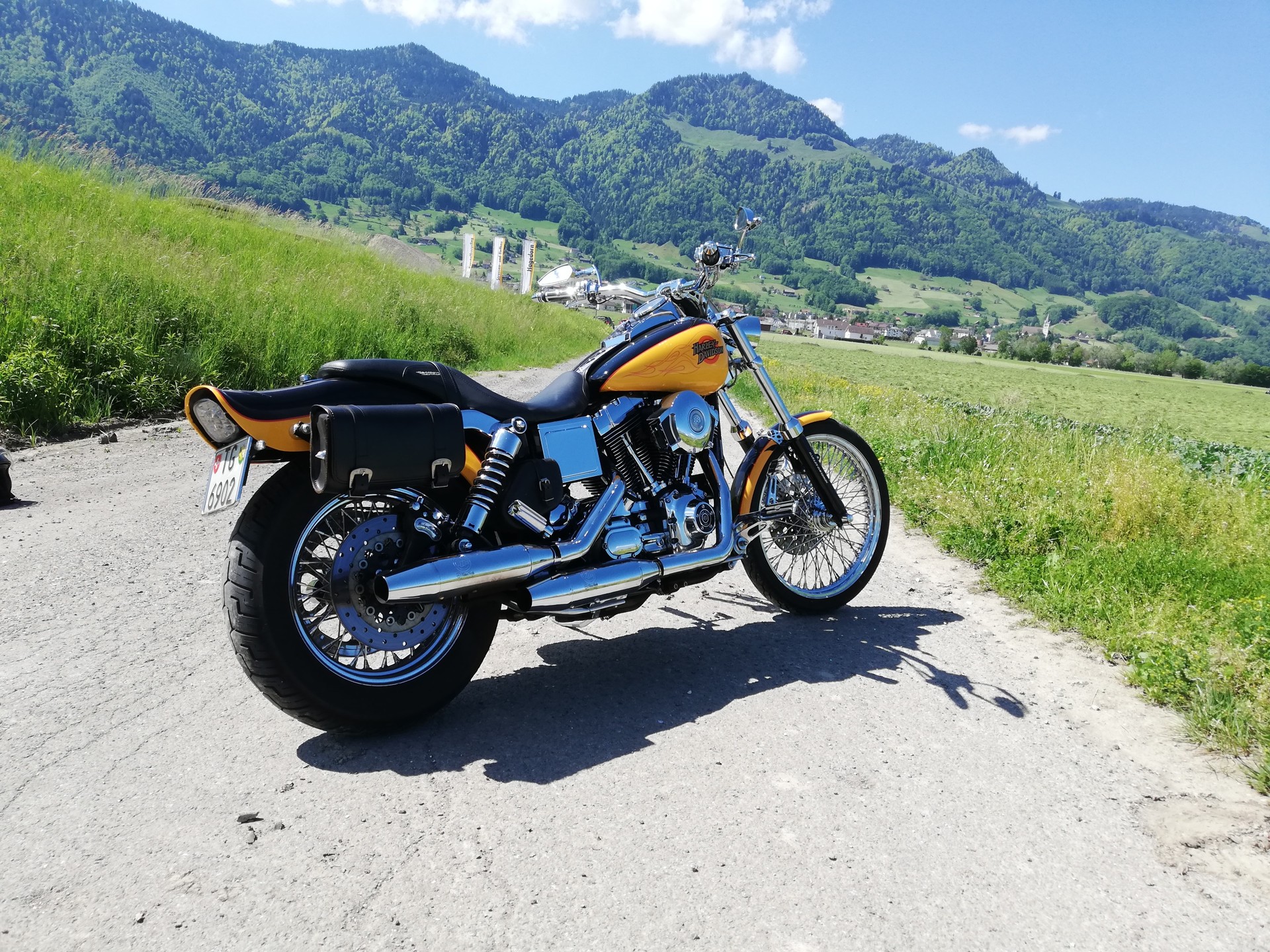 HARLEY-DAVIDSON FXDWG Dyna Wide Glide-image-1