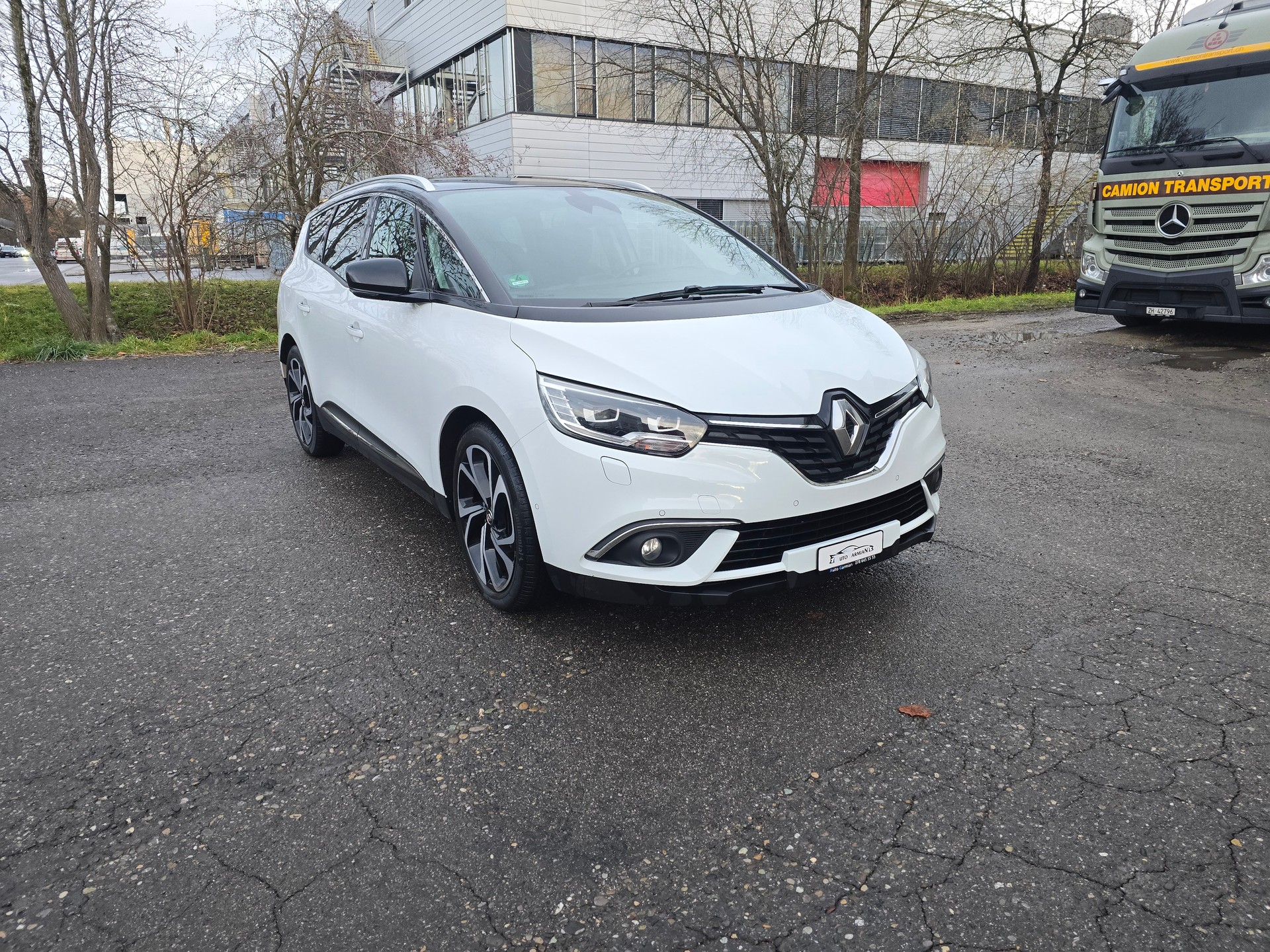 RENAULT Grand Scénic 1.6 dCi Bose EDC-showroom-element-2