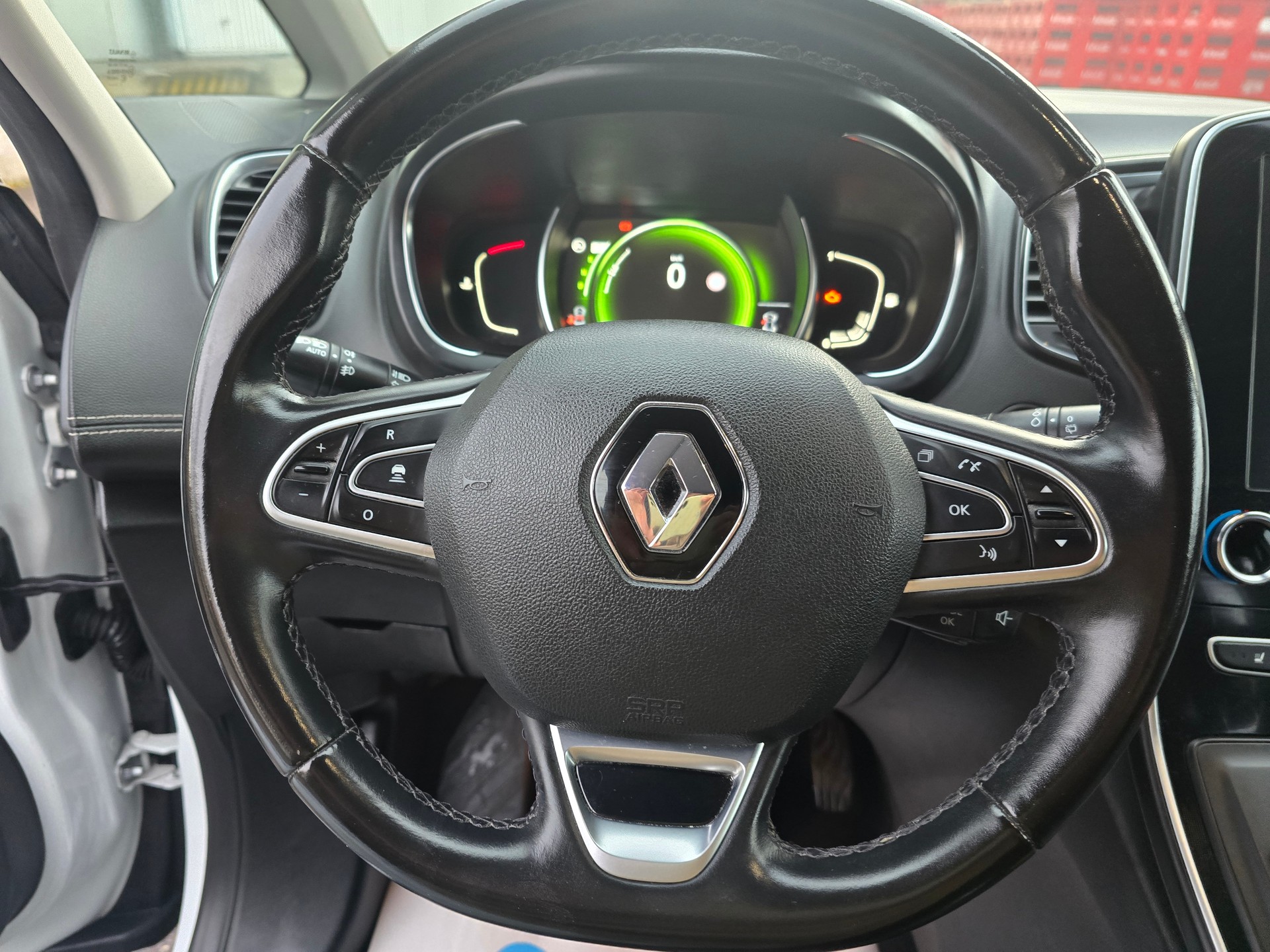 RENAULT Grand Scénic 1.6 dCi Bose EDC-image-18