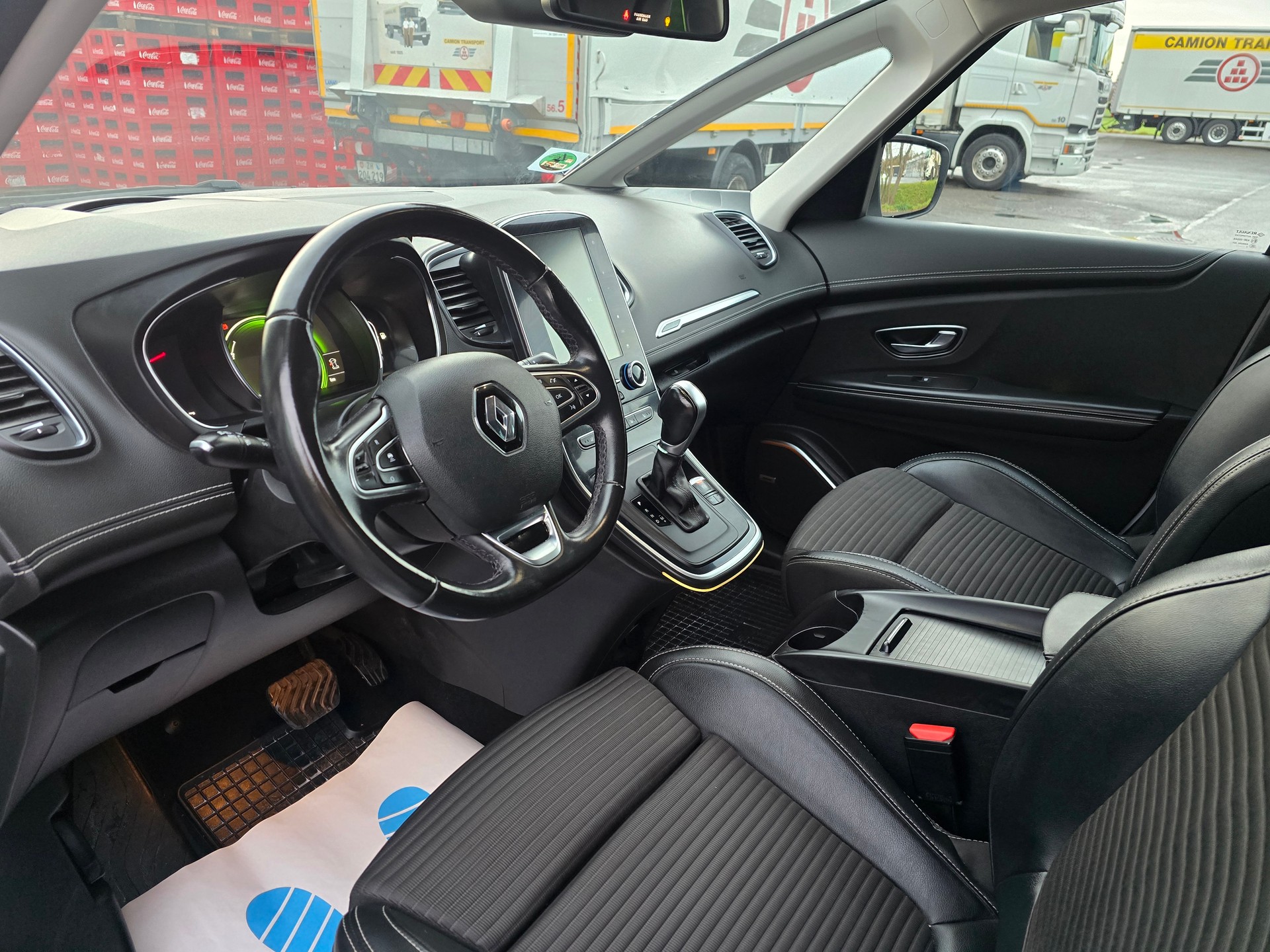 RENAULT Grand Scénic 1.6 dCi Bose EDC-image-12