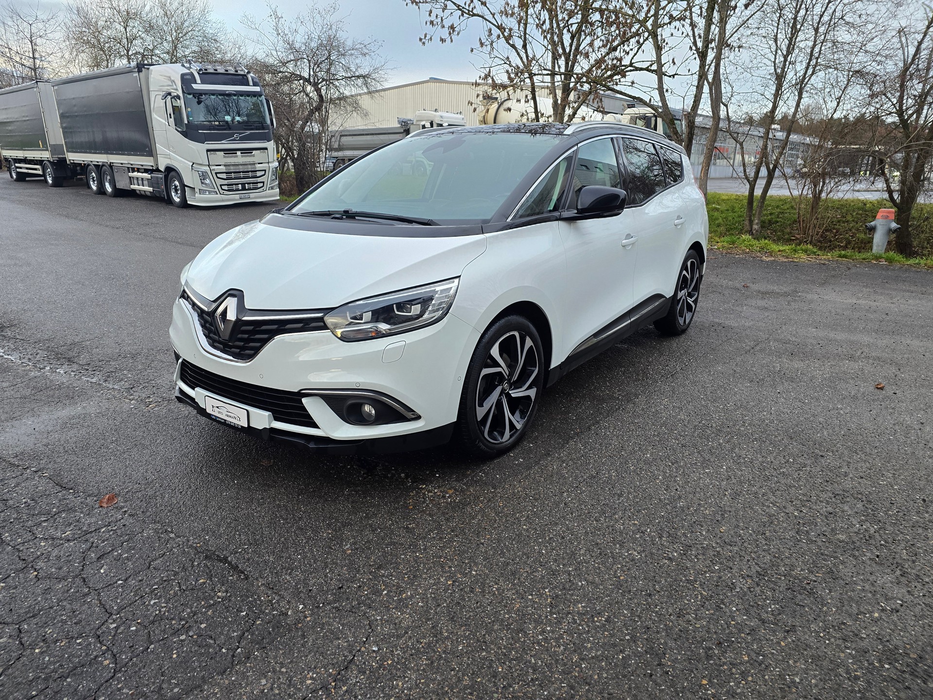 RENAULT Grand Scénic 1.6 dCi Bose EDC-showroom-element-1