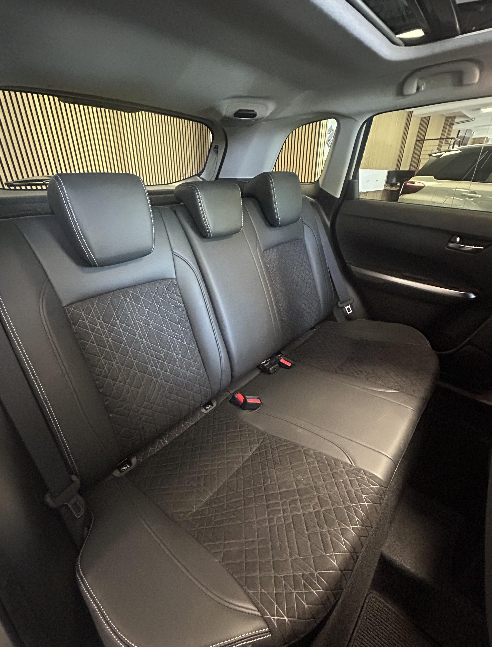 SUZUKI Vitara 1.4 T Compact Top Hybrid 4x4 4 ROUES HIVER OFFERT-image-18