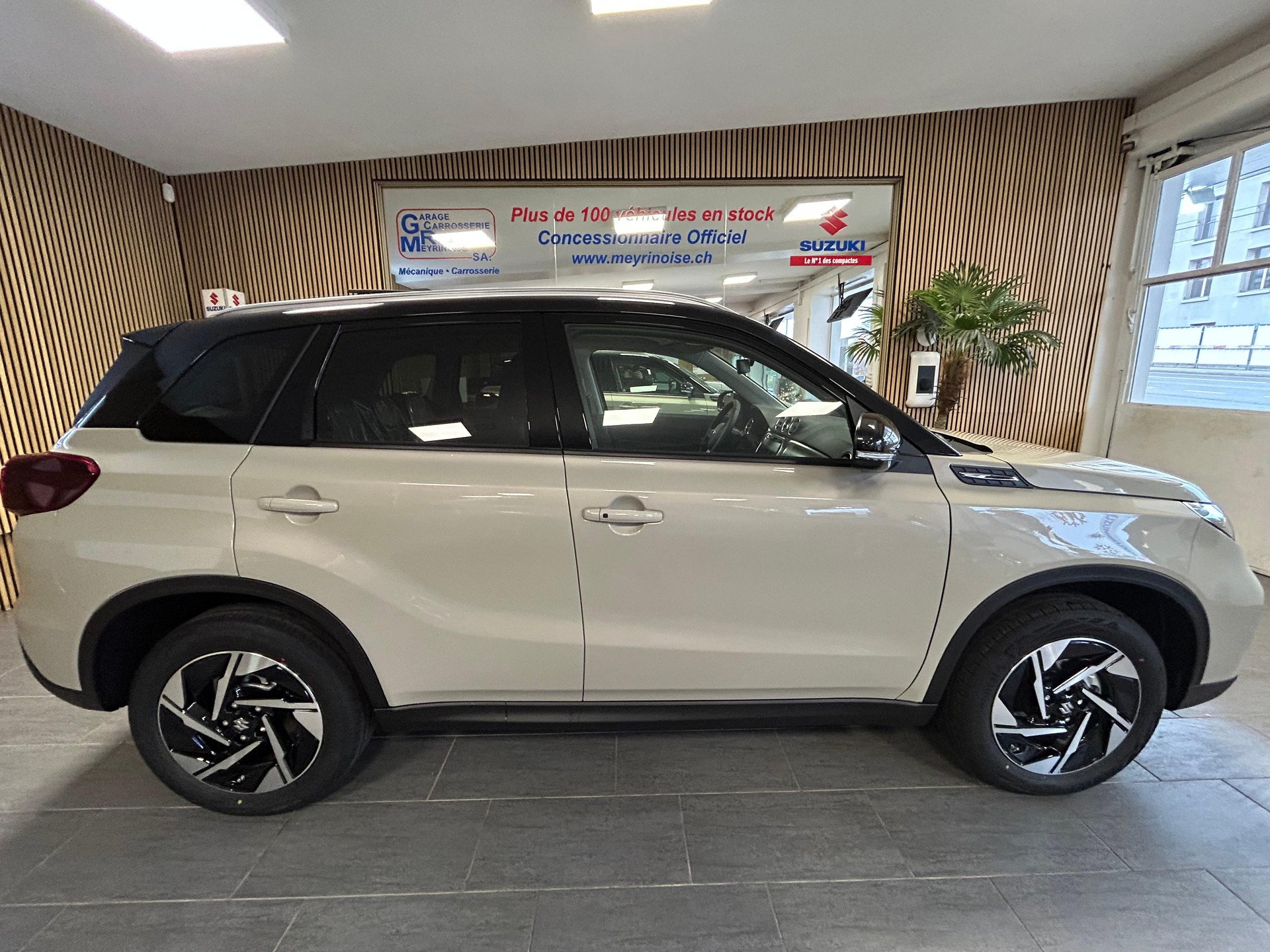 SUZUKI Vitara 1.4 T Compact Top Hybrid 4x4 4 ROUES HIVER OFFERT