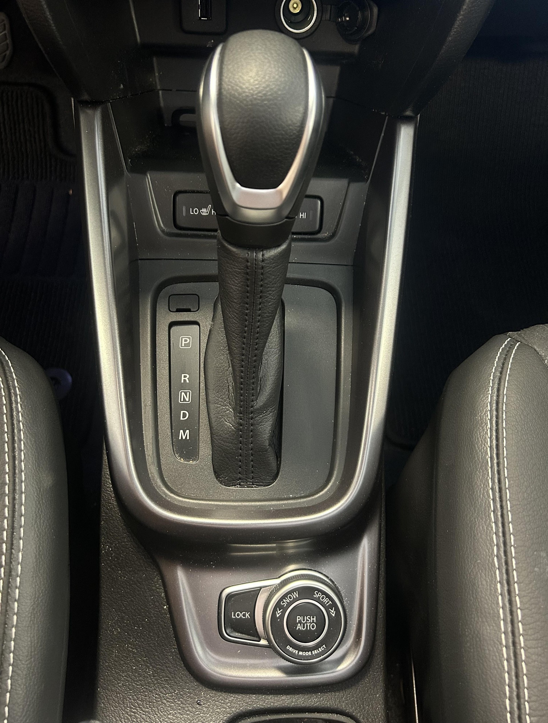 SUZUKI Vitara 1.4 T Compact Top Hybrid 4x4-image-11