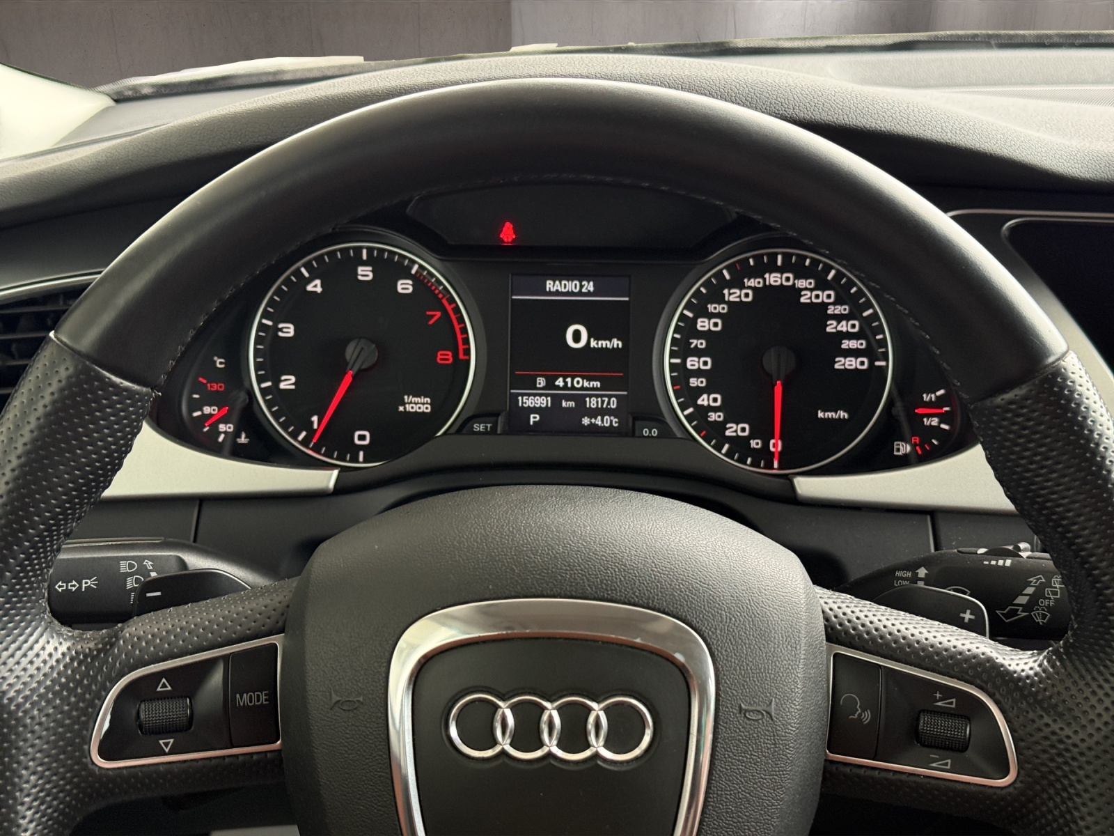 AUDI A4 allroad 2.0 TFSI quattro S-tronic-image-12