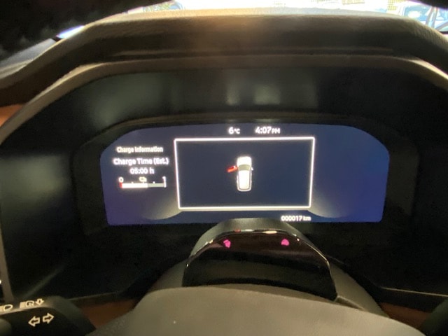 MITSUBISHI Outlander 2.4 PHEV Instyle+ 4WD Automatic-image-3
