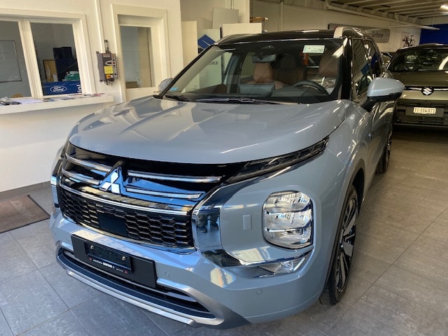 MITSUBISHI Outlander 2.4 PHEV Instyle+ 4WD Automatic