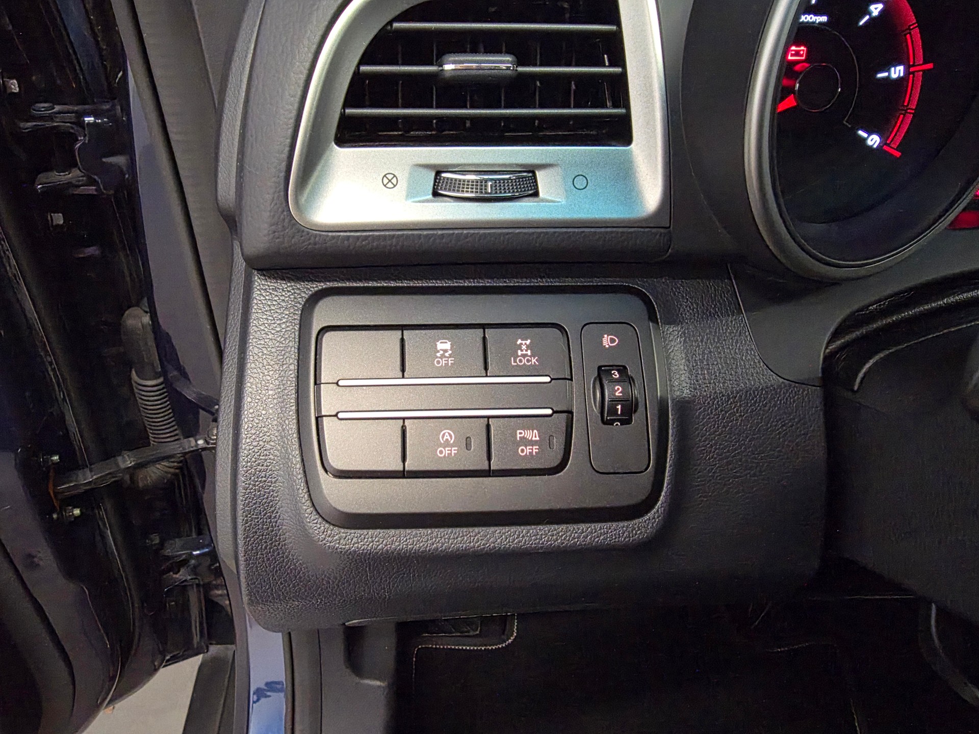 KGM-SsangYong Tivoli 1.6 eXDi ME Limited Edition 4WD-image-13