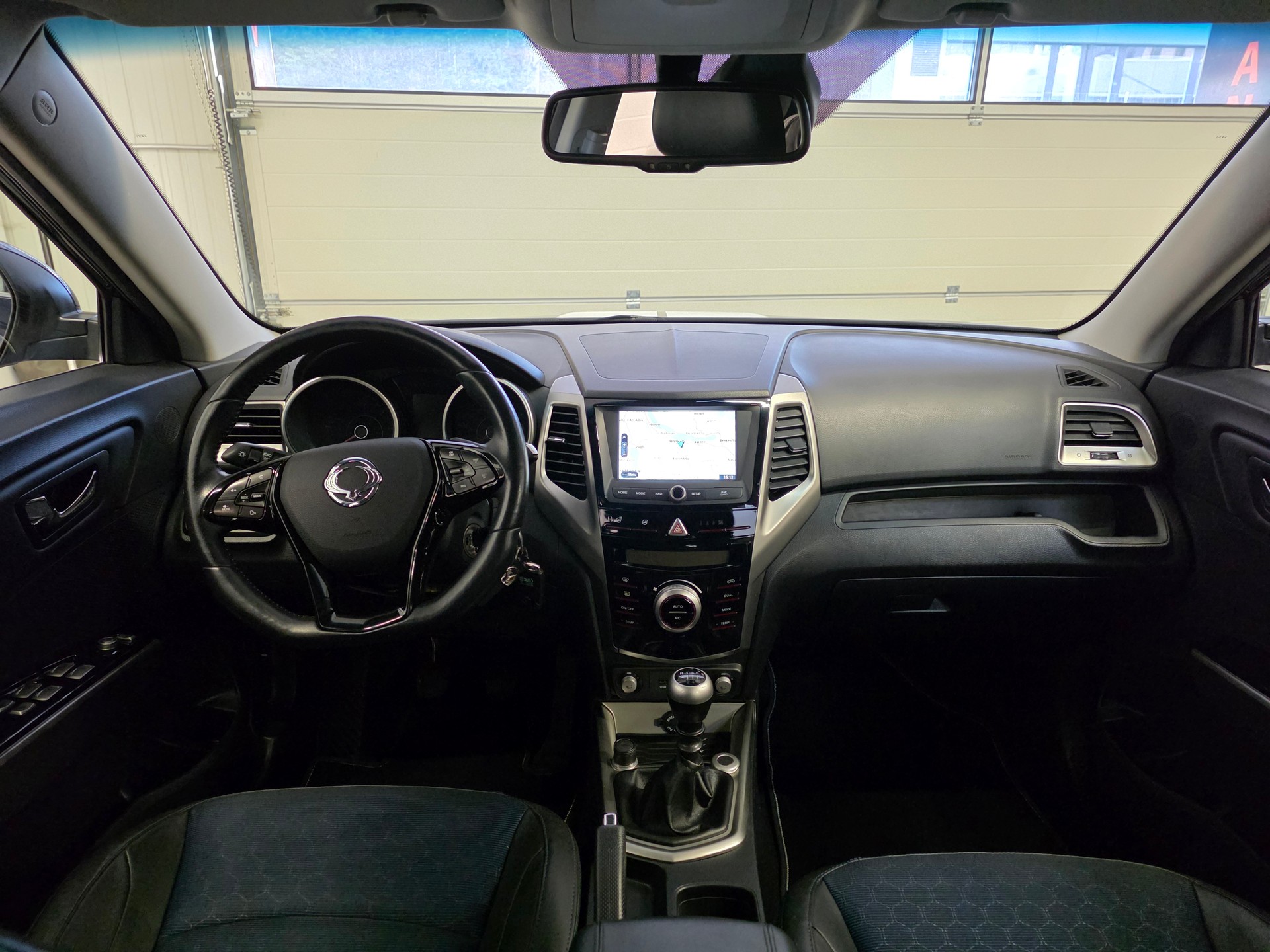 KGM-SsangYong Tivoli 1.6 eXDi ME Limited Edition 4WD-image-5